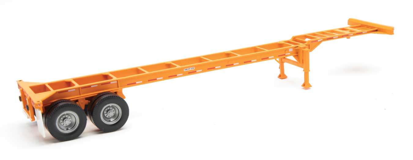 Walthers SceneMaster 949-4552 HO Scale 40' Container Chassis, Orange (2-Pack)
