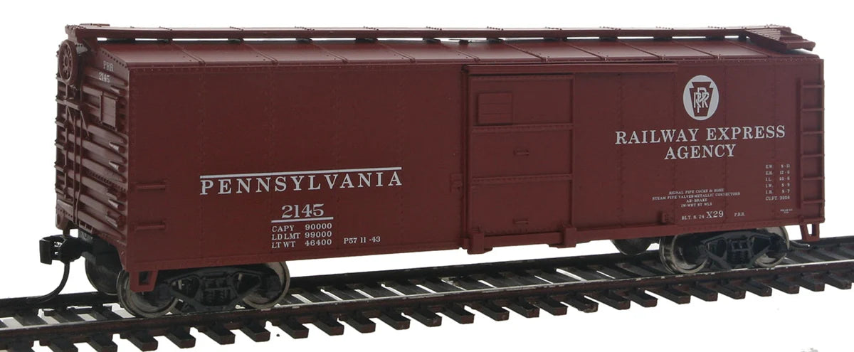 WalthersMainline 910-2405 HO Scale 40' Steel Box Car w/ Dread Ends Flat Roof Pennsylvania #2145