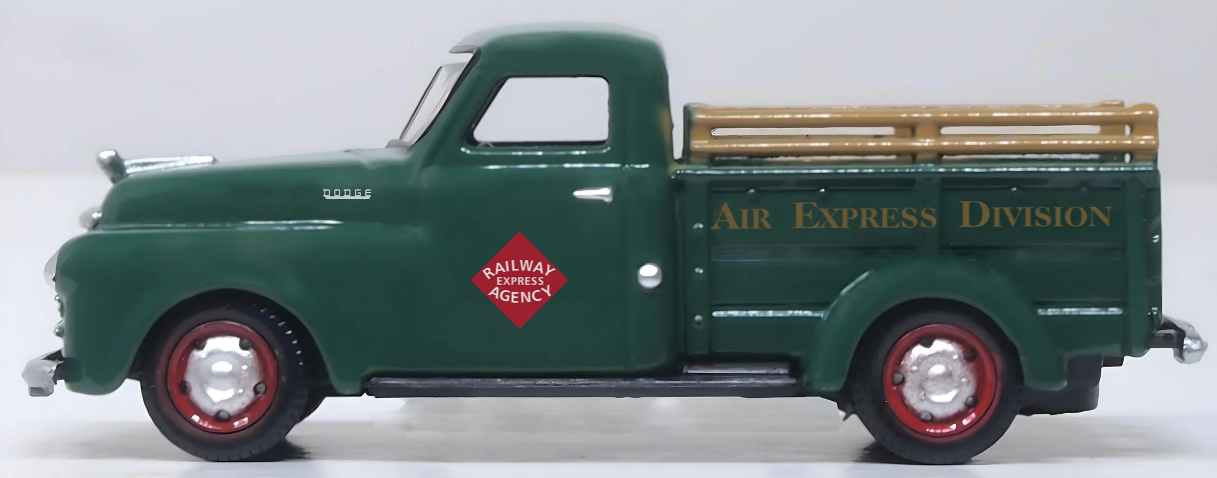 Oxford Diecast 87DP48004 HO Scale 1948 Dodge B-1B Pickup Truck - Assembled, REA