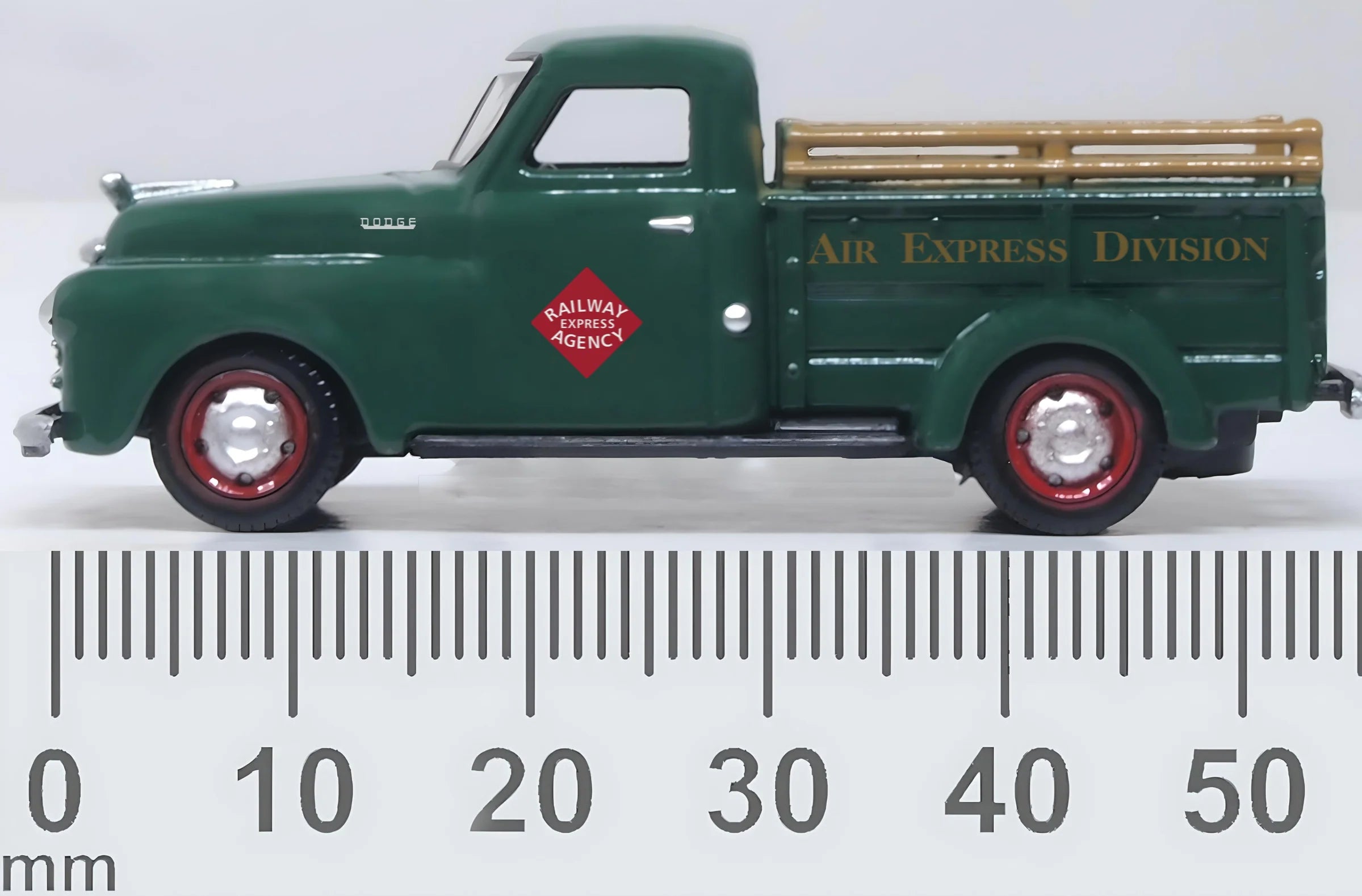 Oxford Diecast 87DP48004 HO Scale 1948 Dodge B-1B Pickup Truck - Assembled, REA