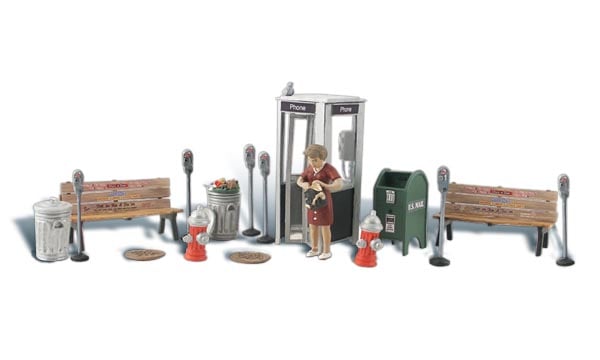 Woodland Scenics A1941 HO Scale Street Accessories Scenic Accents (18 pcs)