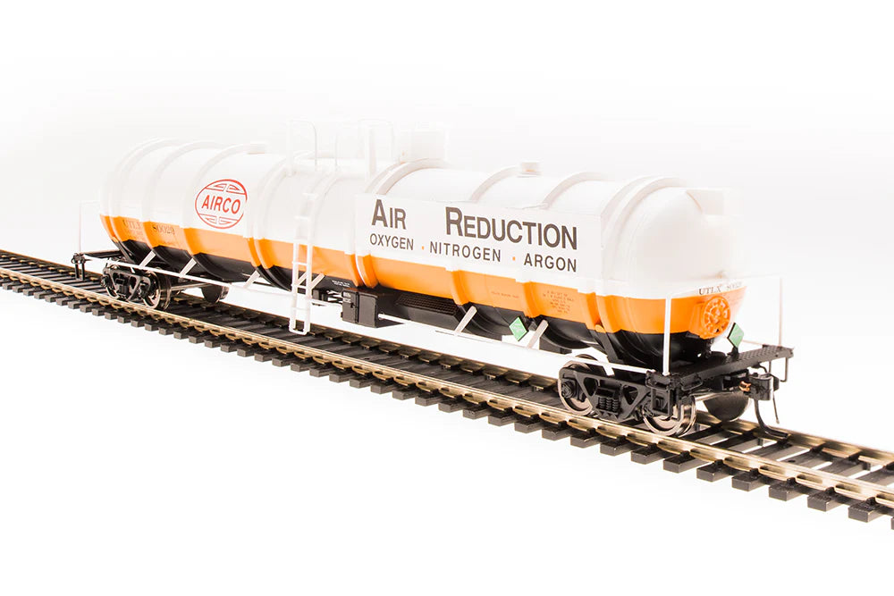 Broadway Limited 6100 HO Scale, Cryogenic Tank Car, AirCo UTLX #80026 & 80028, 2 Pack