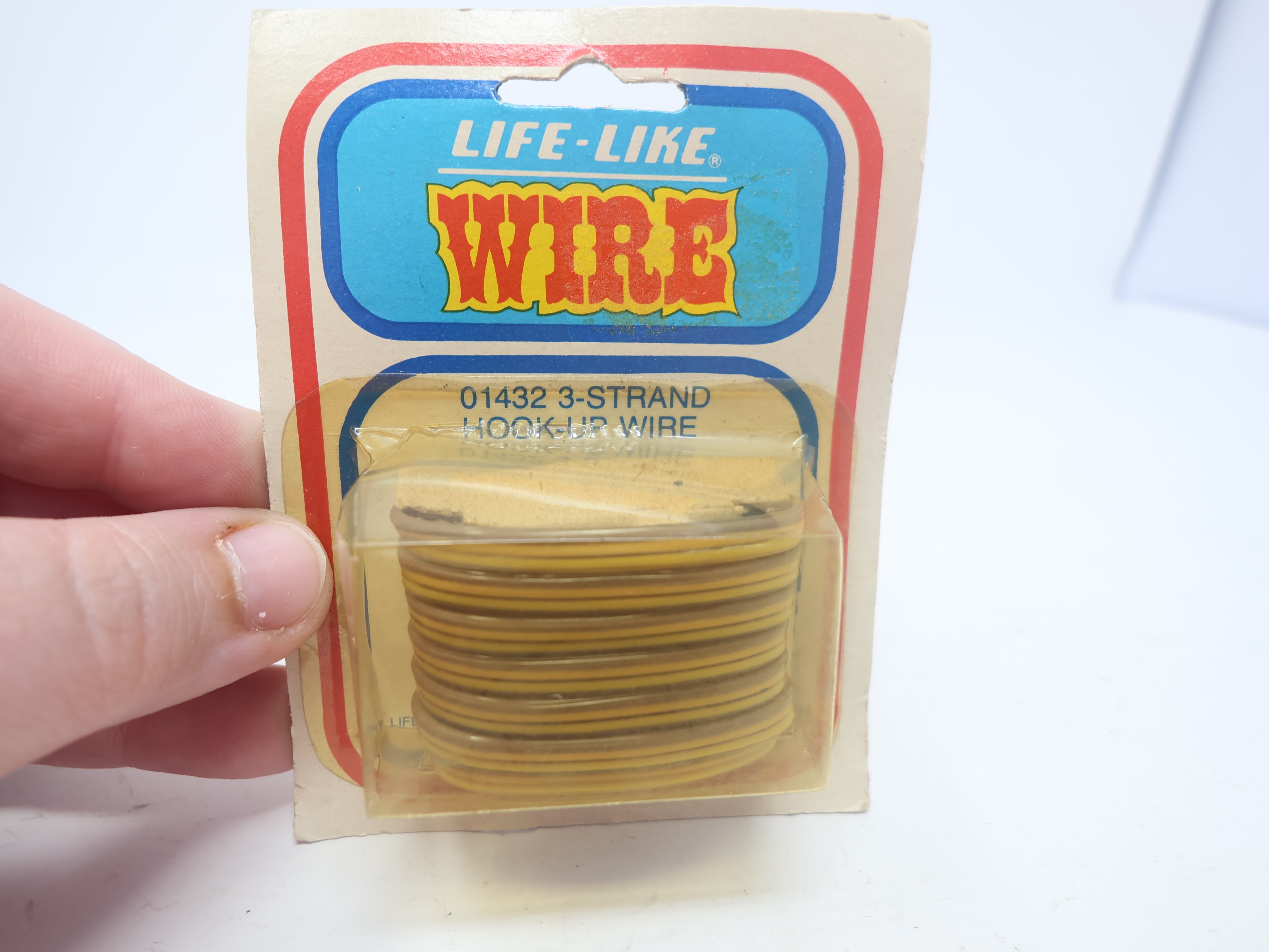 Life-Like 1432 HO Scale, 3-Strand Hook Up Wire