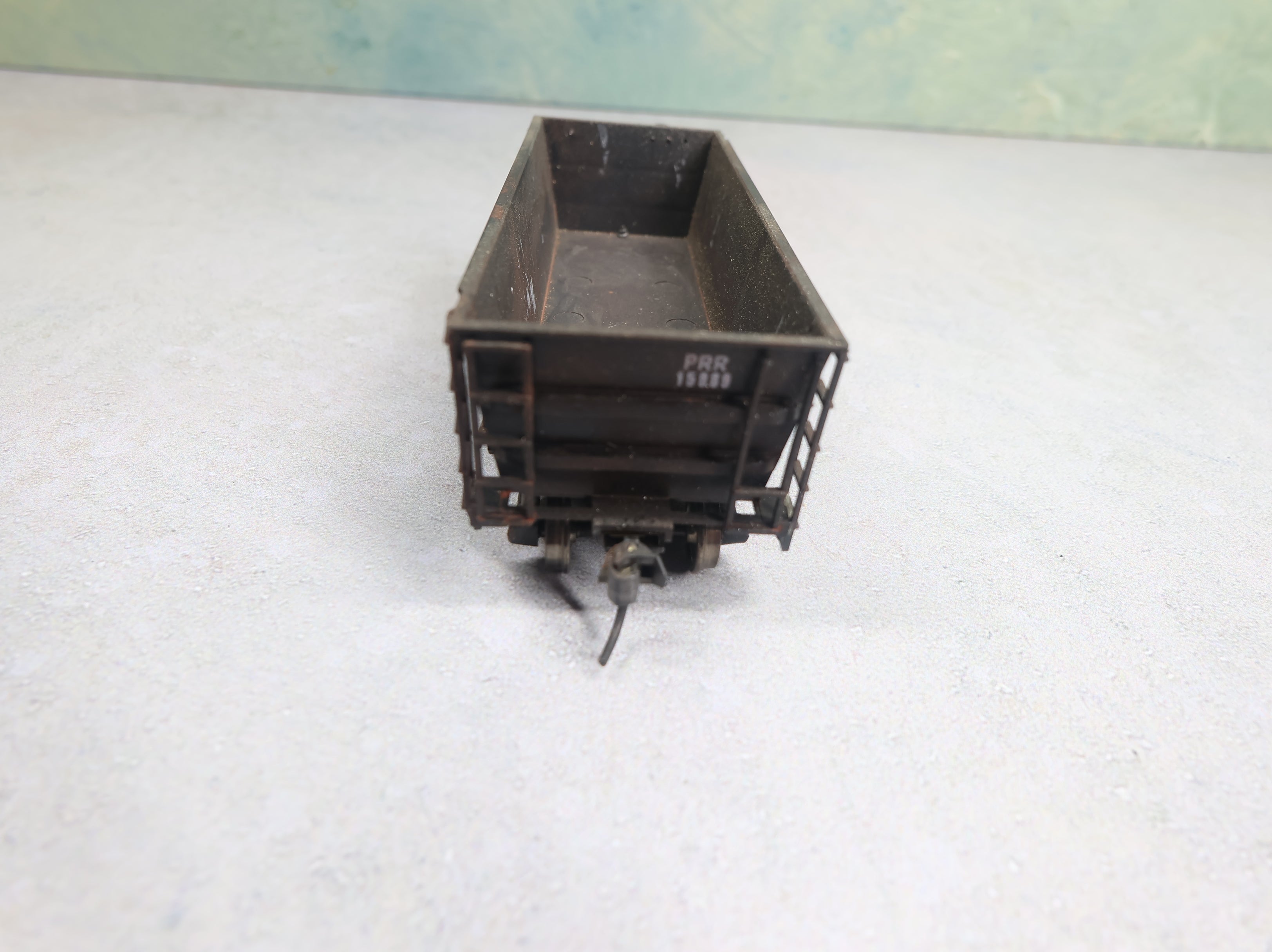 USED Roundhouse HO Scale Lo-Side Ore Car Pennsylvania PRR #15989 Weathered