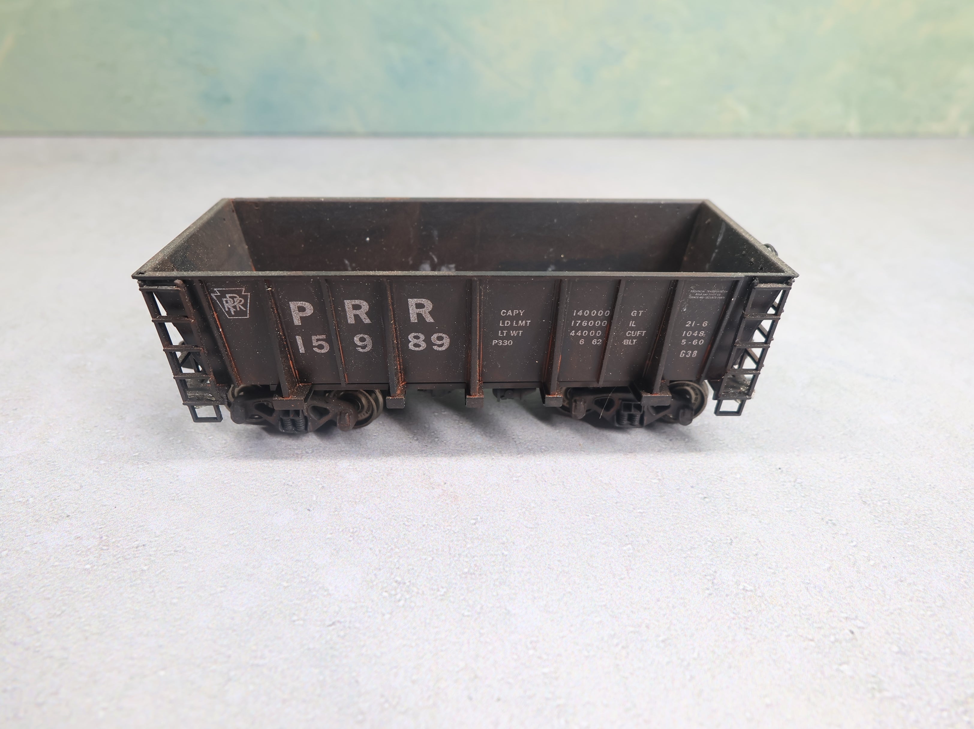 USED Roundhouse HO Scale Lo-Side Ore Car Pennsylvania PRR #15989 Weathered