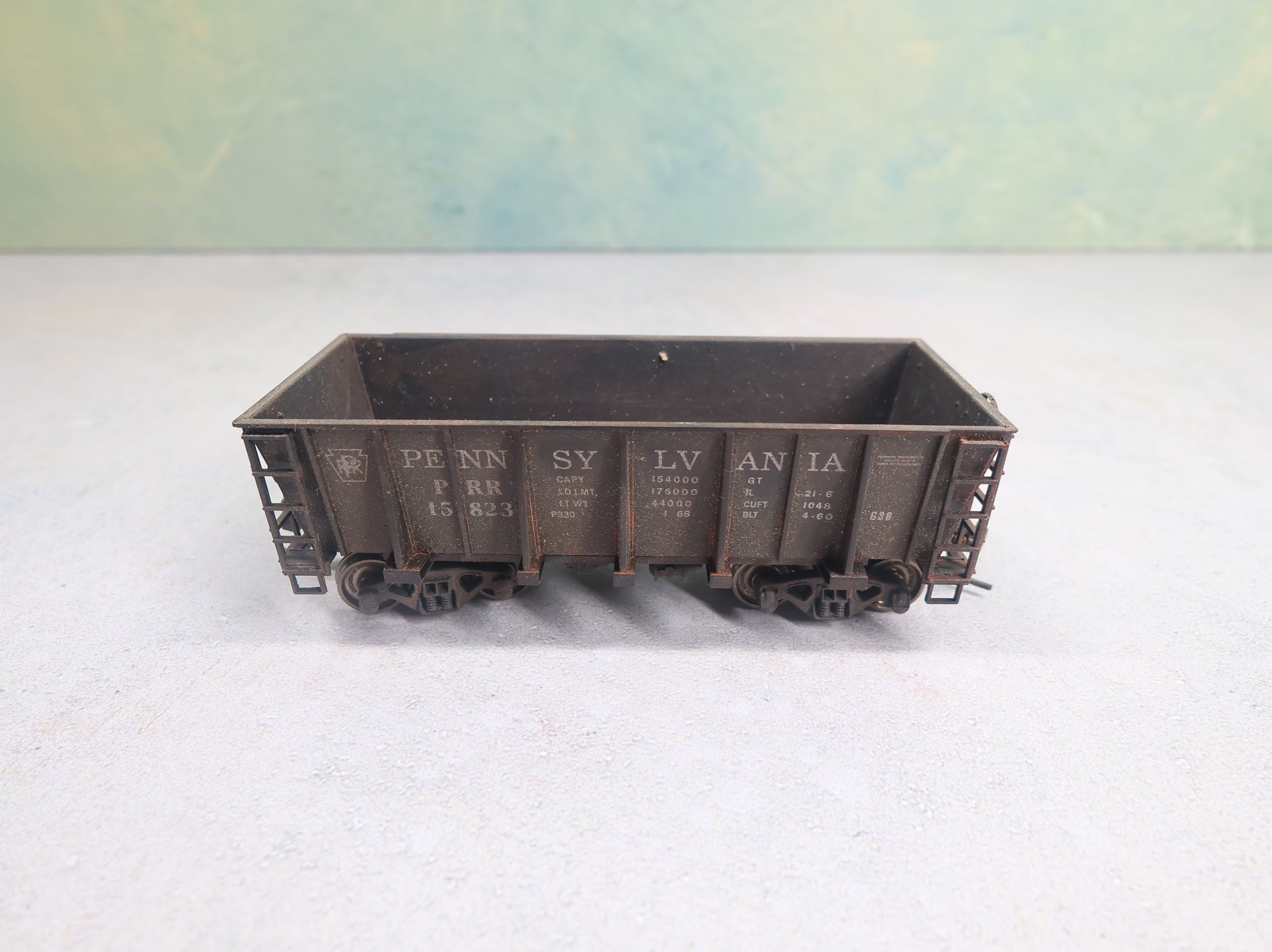 USED Roundhouse HO Scale Lo-Side Ore Car Pennsylvania PRR #15823 Weathered
