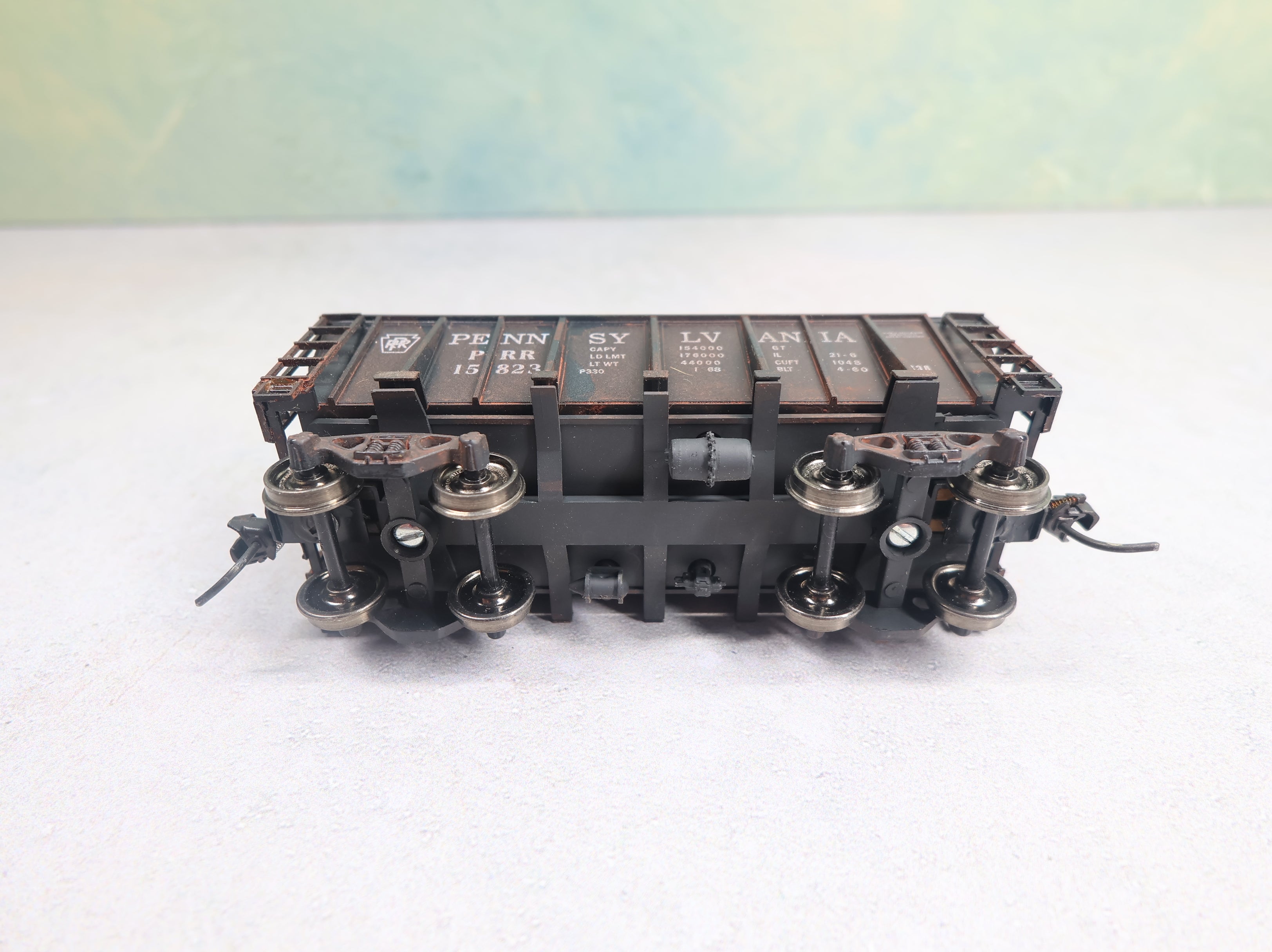 USED Roundhouse HO Scale Lo-Side Ore Car Pennsylvania PRR #15823 Weathered