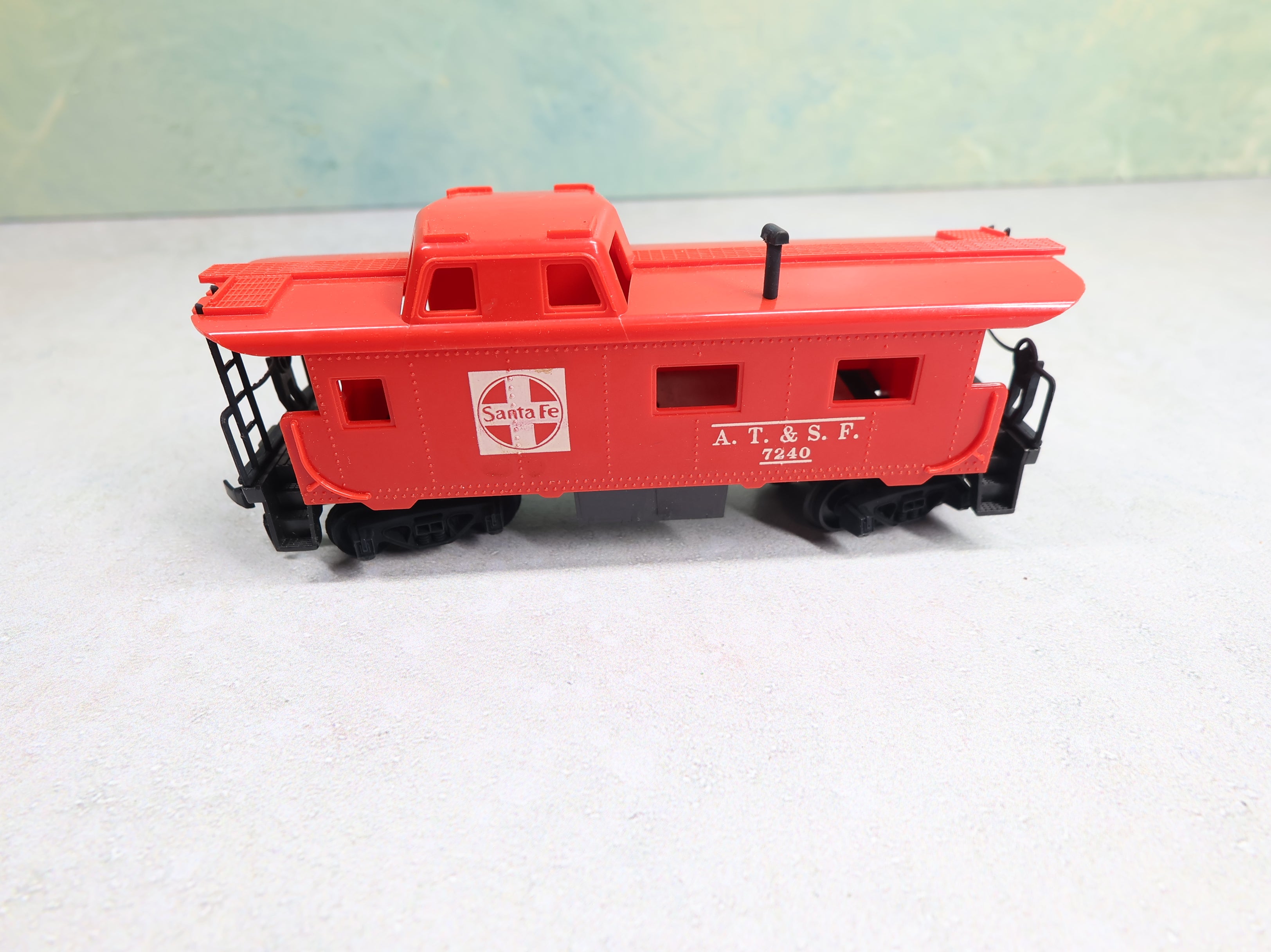USED Tyco HO Scale Caboose Santa Fe ATSF #7240