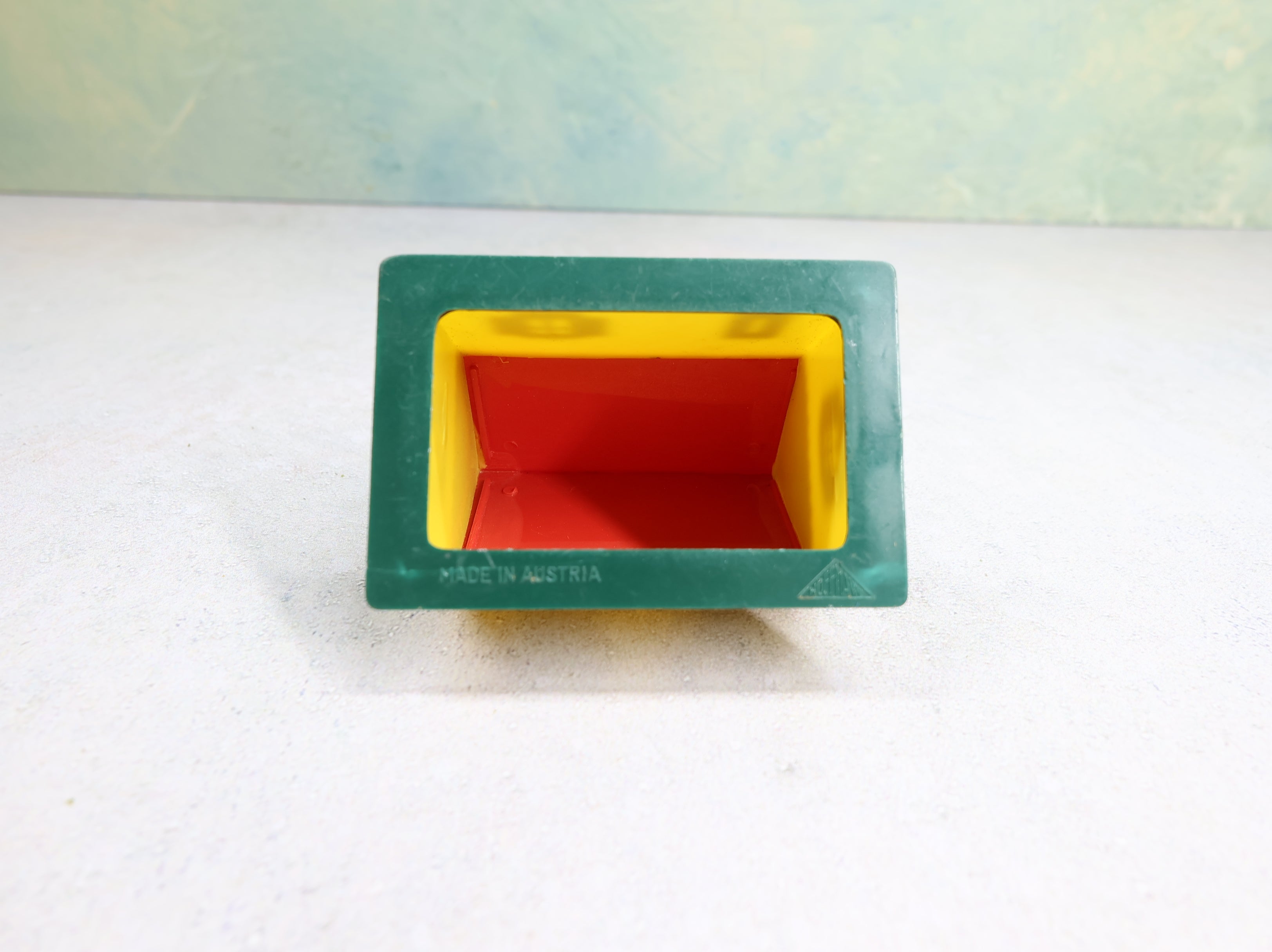 USED Hoffman N Scale Red & Yellow Village Home