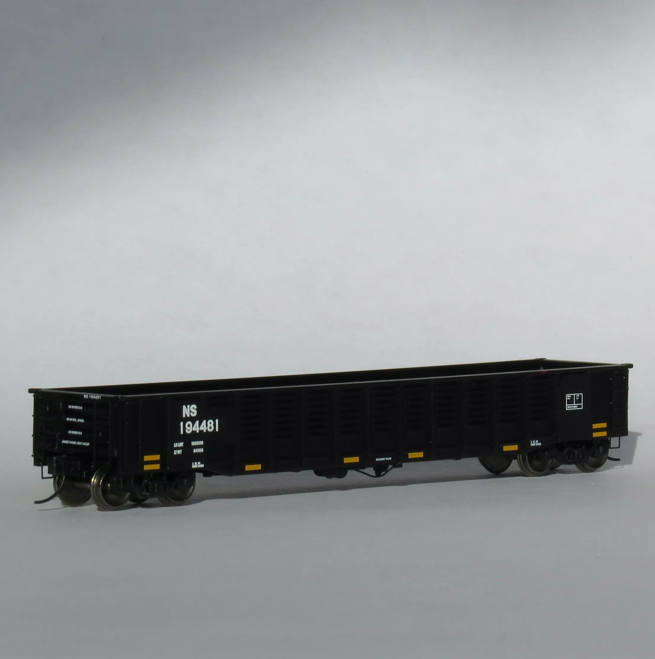 Trainworx 2521305 N Scale, 52' Gondola, Norfolk Southern #194481