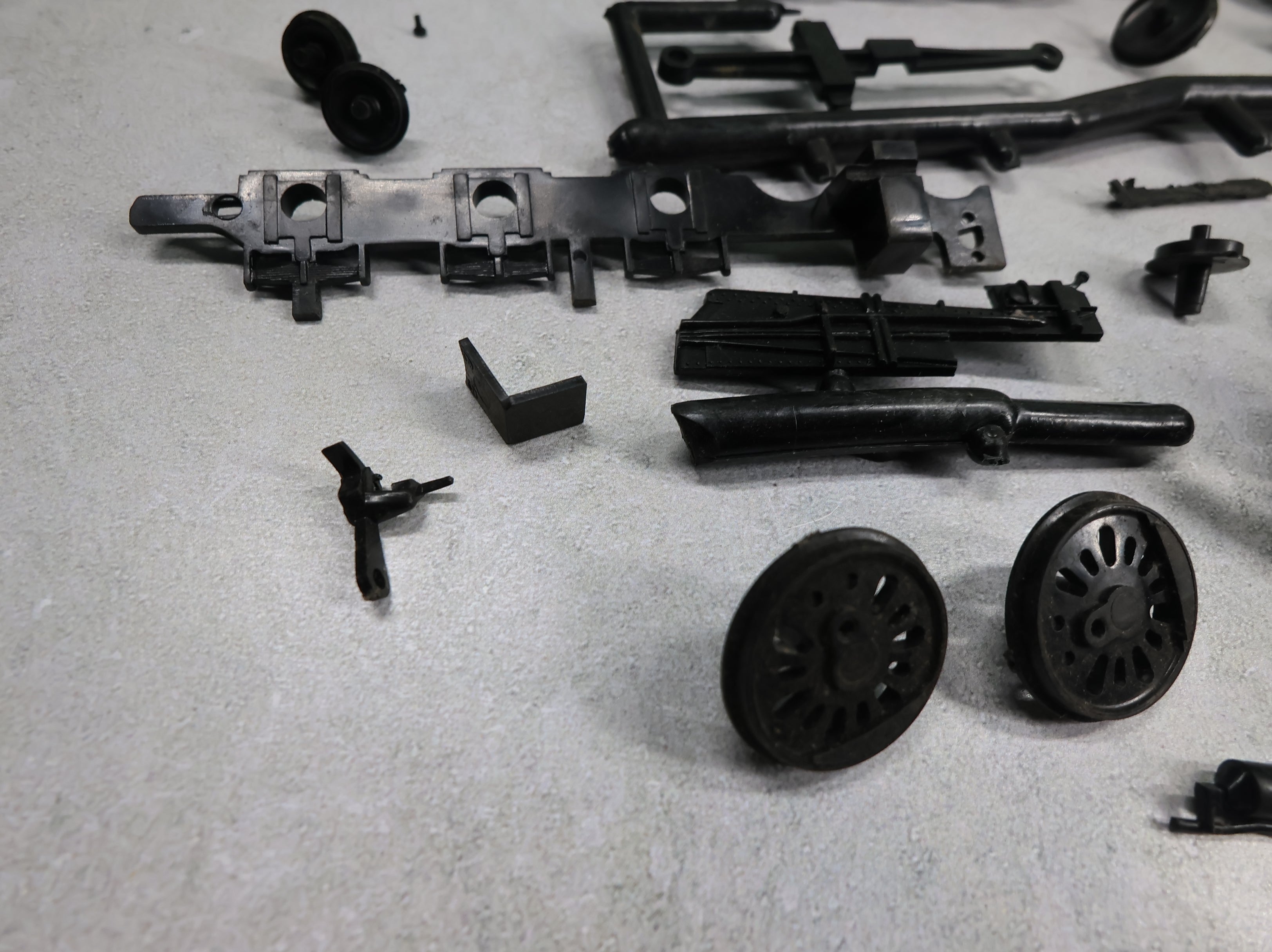 USED Rosebud Kitmaster 34 HO Scale Plastic Steam Locomotive Kit (non powered) HO & OO New York Central Hudson KIT