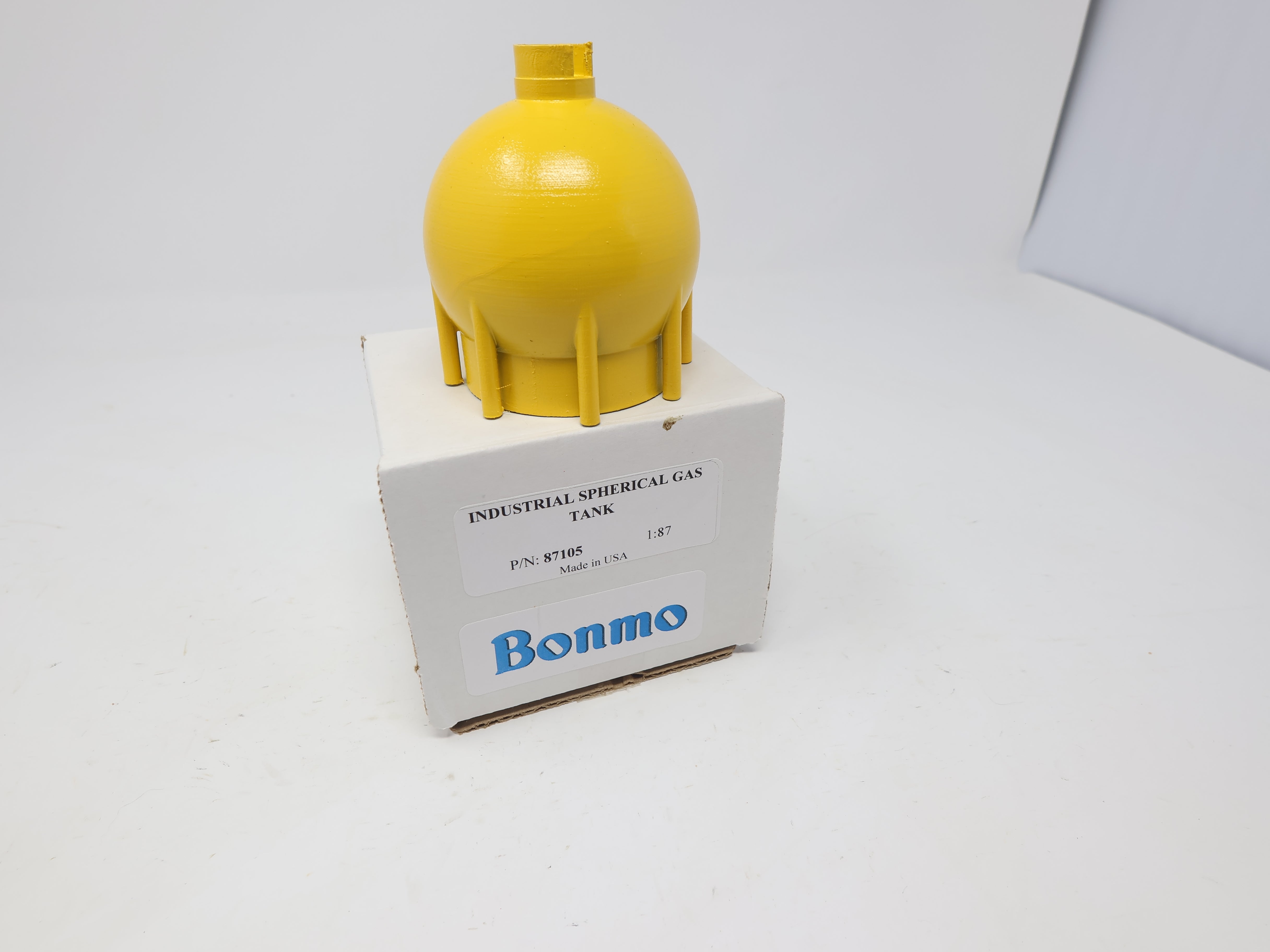 Bonmo 87105 HO Scale, Industrial Spherical Gas Tank (Yellow)