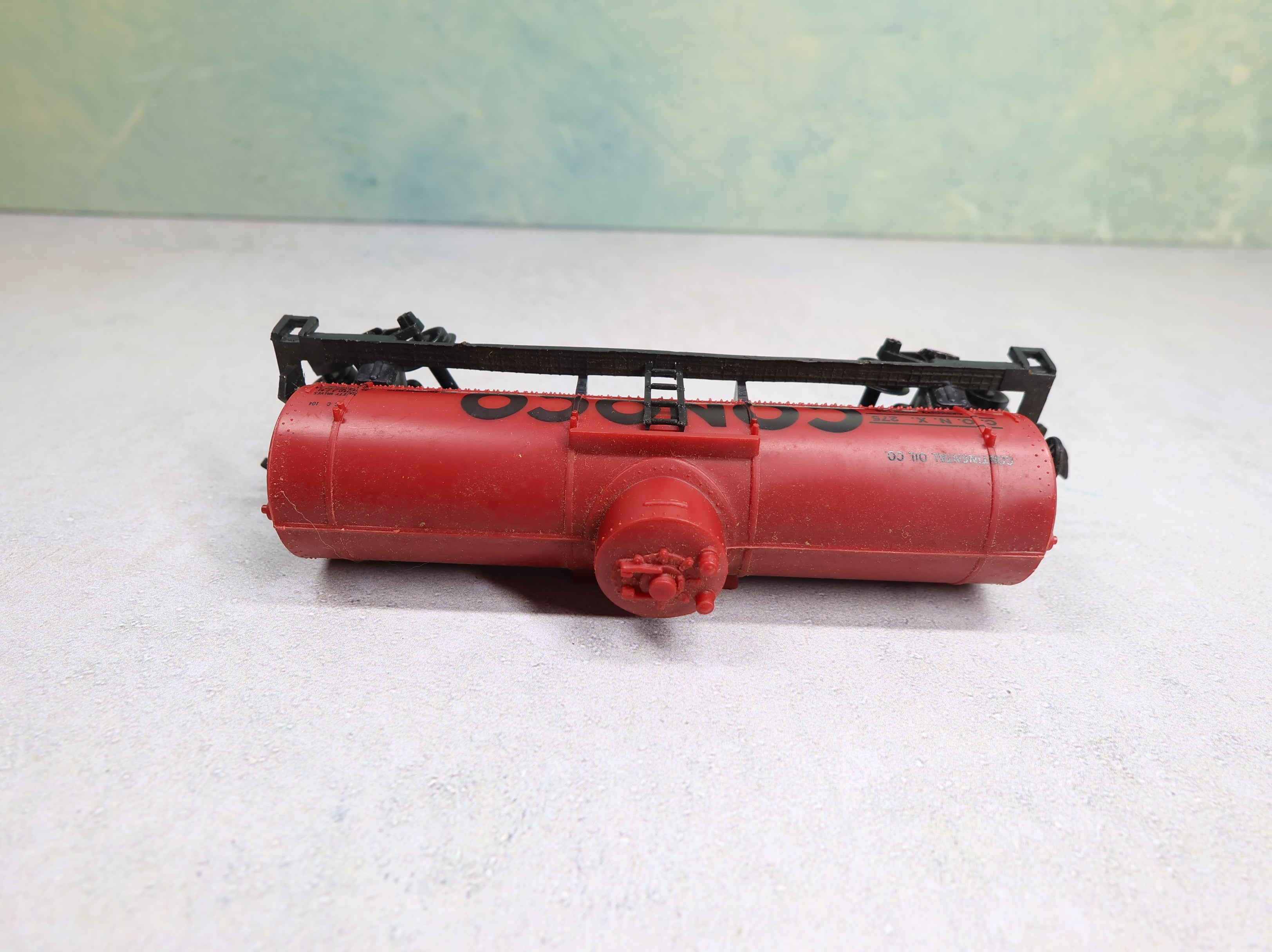 USED Life-Like HO Scale Single Dome Tank Car Conoco CONX #275