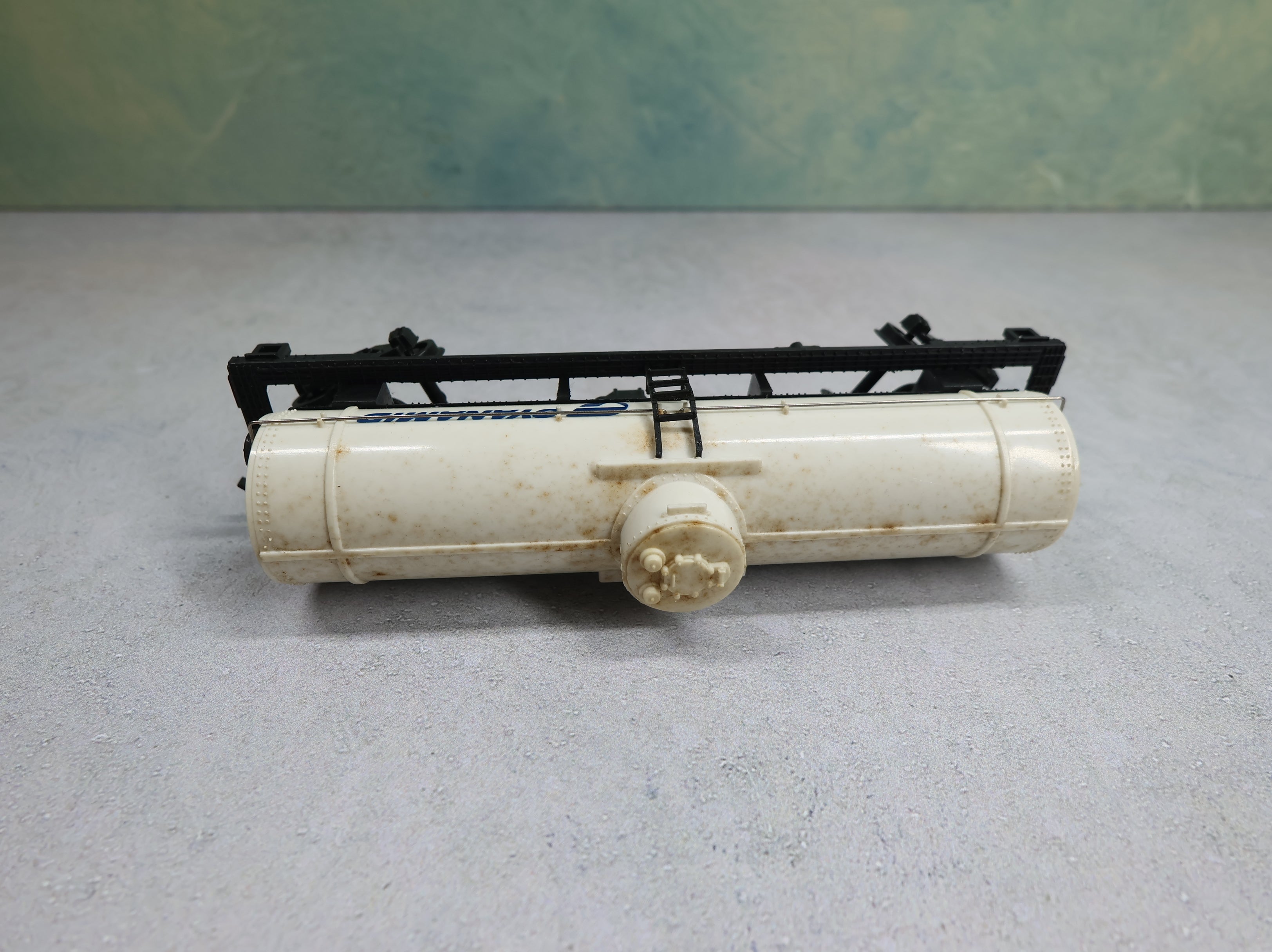 USED Bachmann HO Scale Single Dome Tank Car Cyanamid
