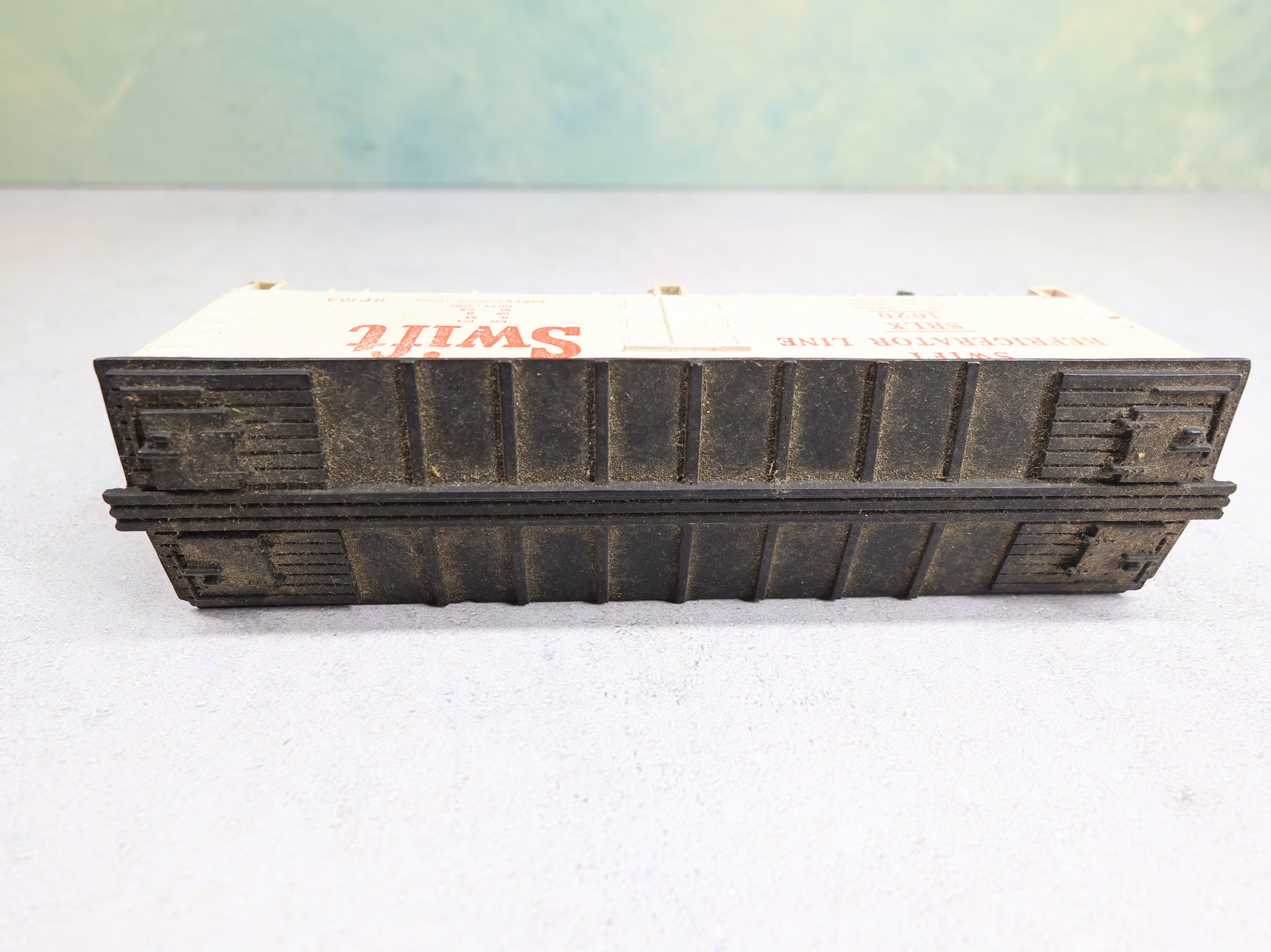 USED Life-Like HO Scale 38' Wooden Reefer Box Car Swift Refrigerator Line SRLX #1020