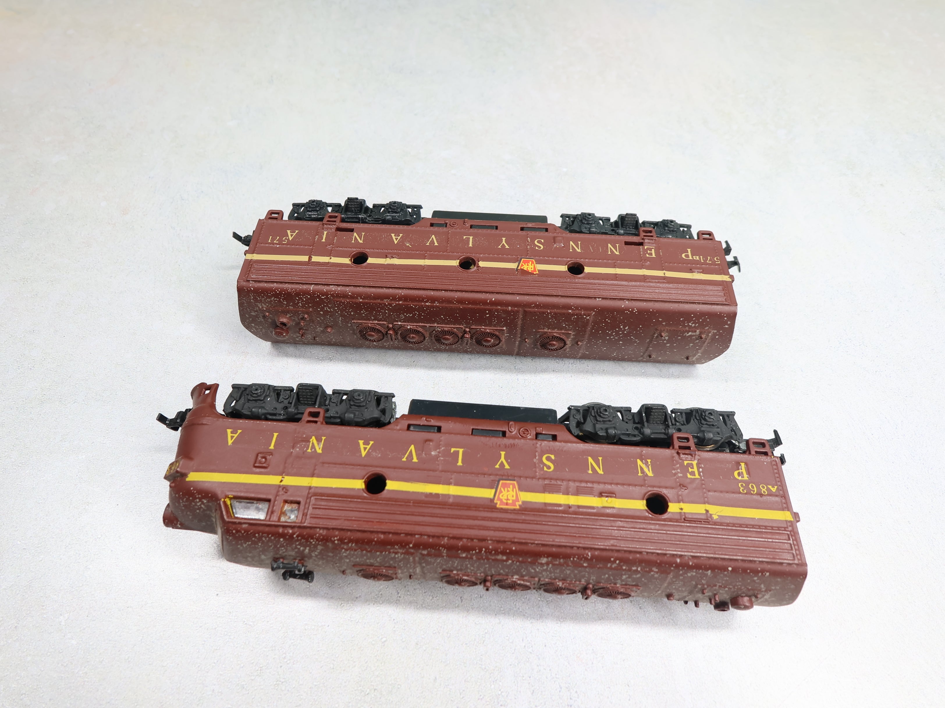 USED Life-Like HO Scale AB Diesel Locomotive Pair Pennsylvania #863 & 571 Custom
