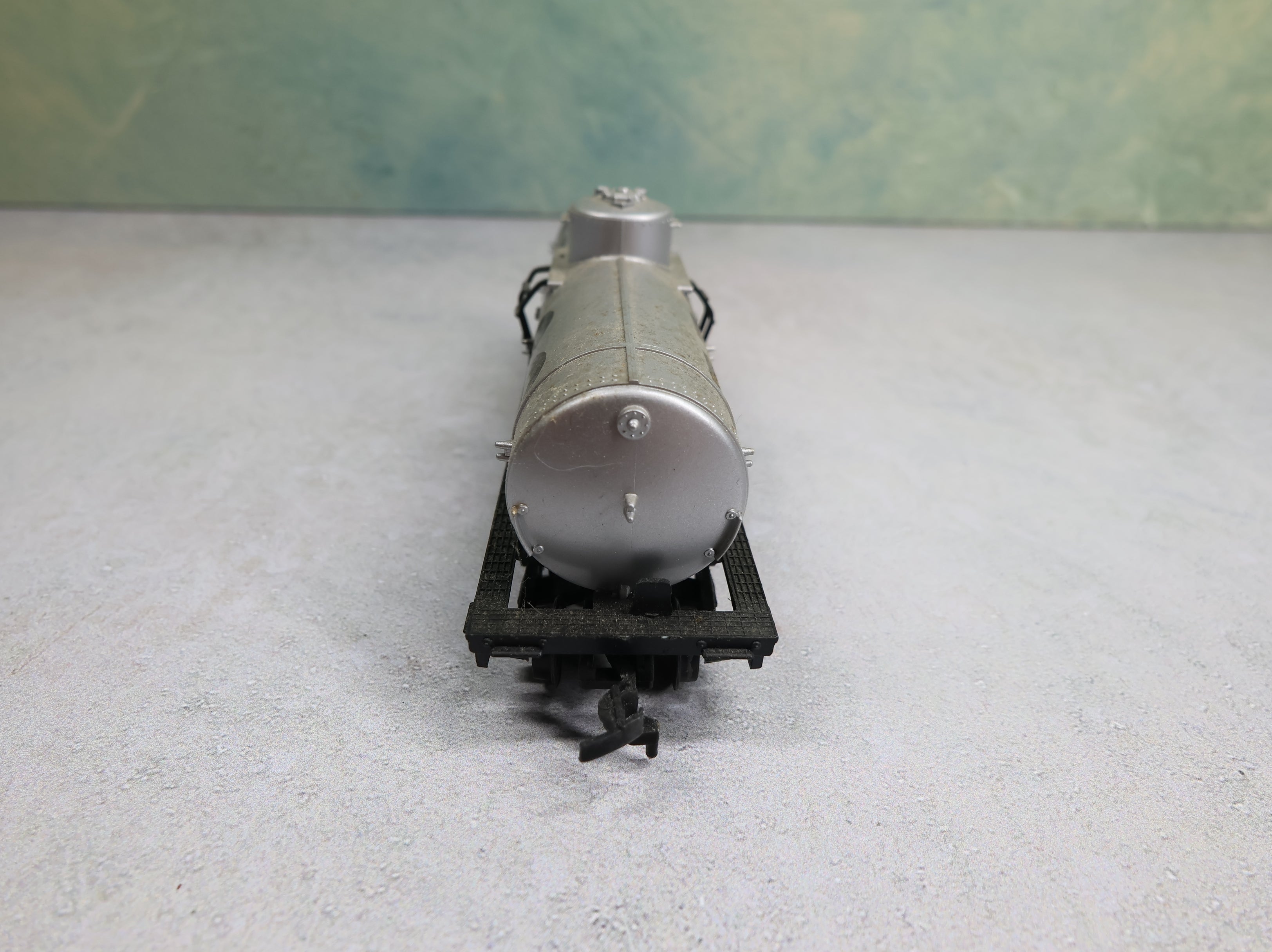 USED Tyco HO Scale Single Dome Tank Car Texaco