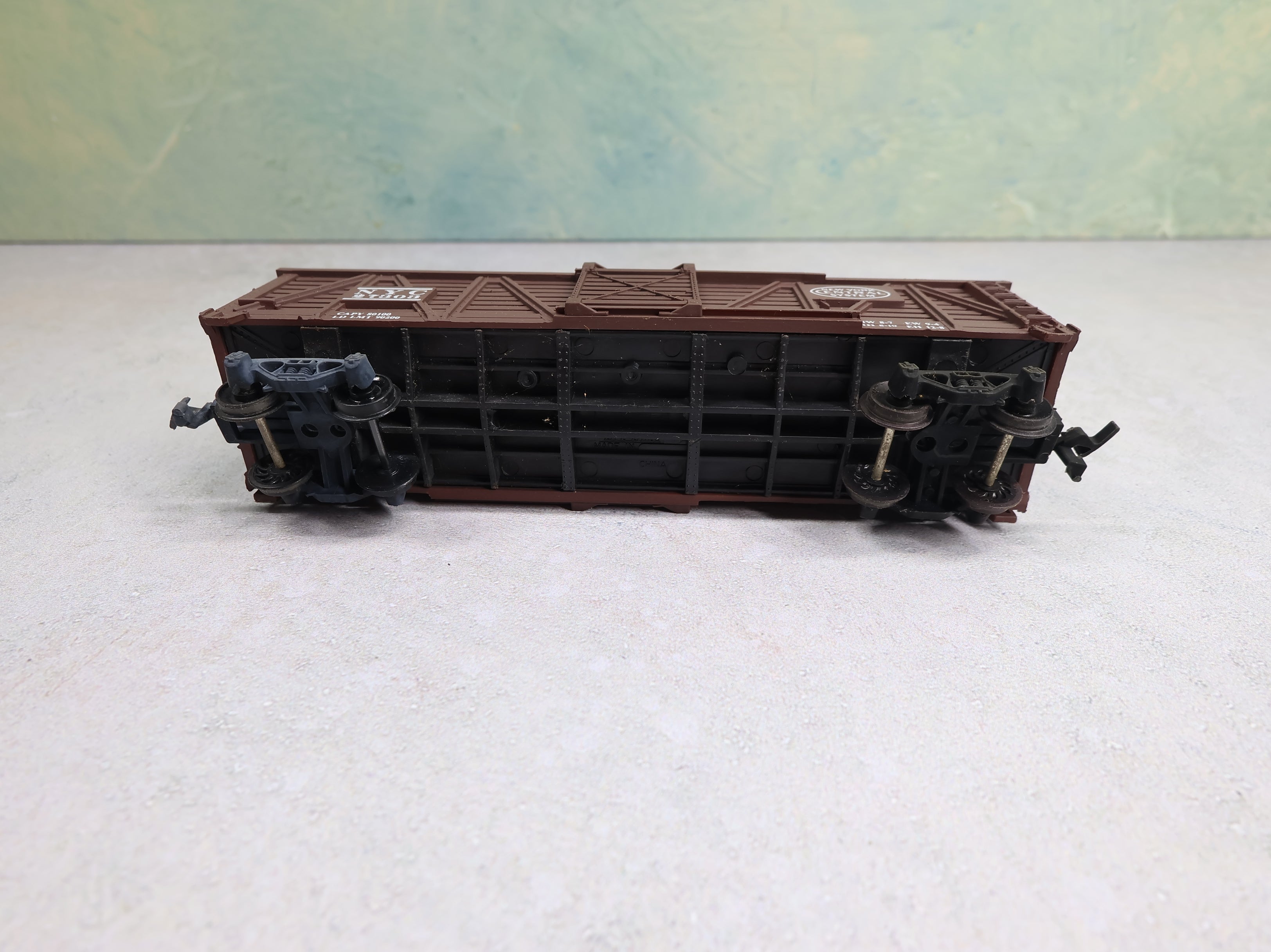 USED Life-Like HO Scale 40' Cattle Stock Car New York Central NYC #27303