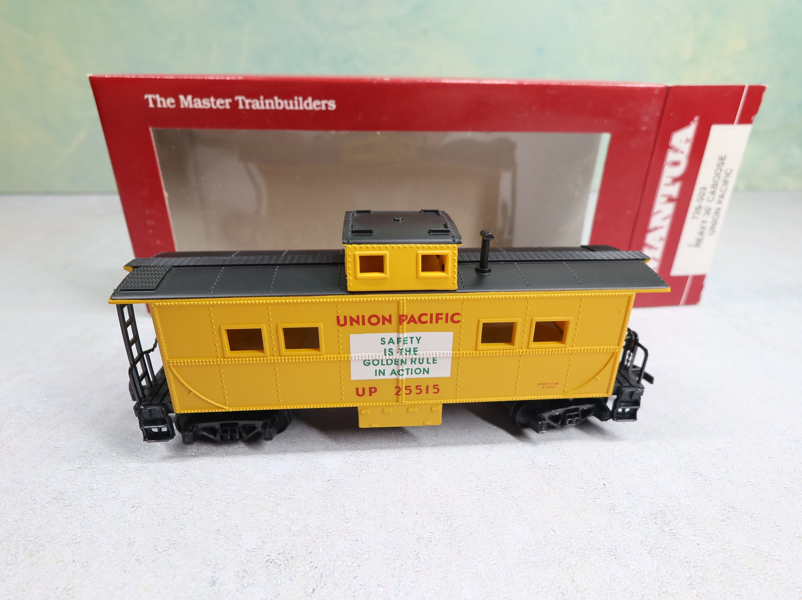 USED Mantua HO Scale Heavy 36' Caboose Union Pacific UP #25515