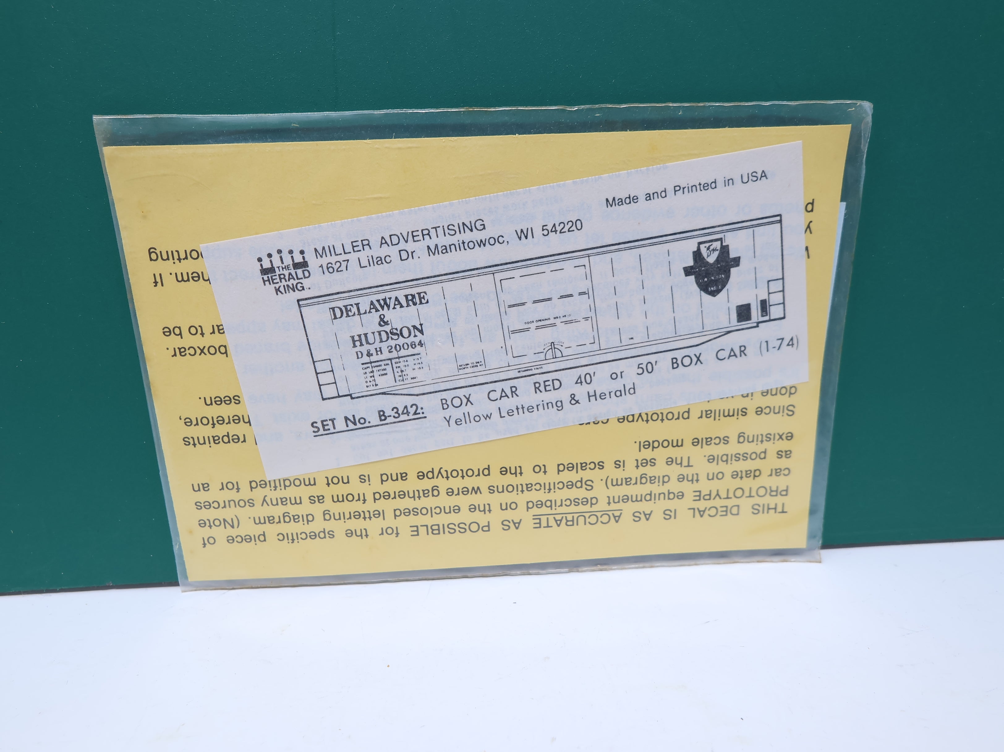 The Herald King B342 HO Scale D&H Box Car Yellow Lettering & Herald Decals