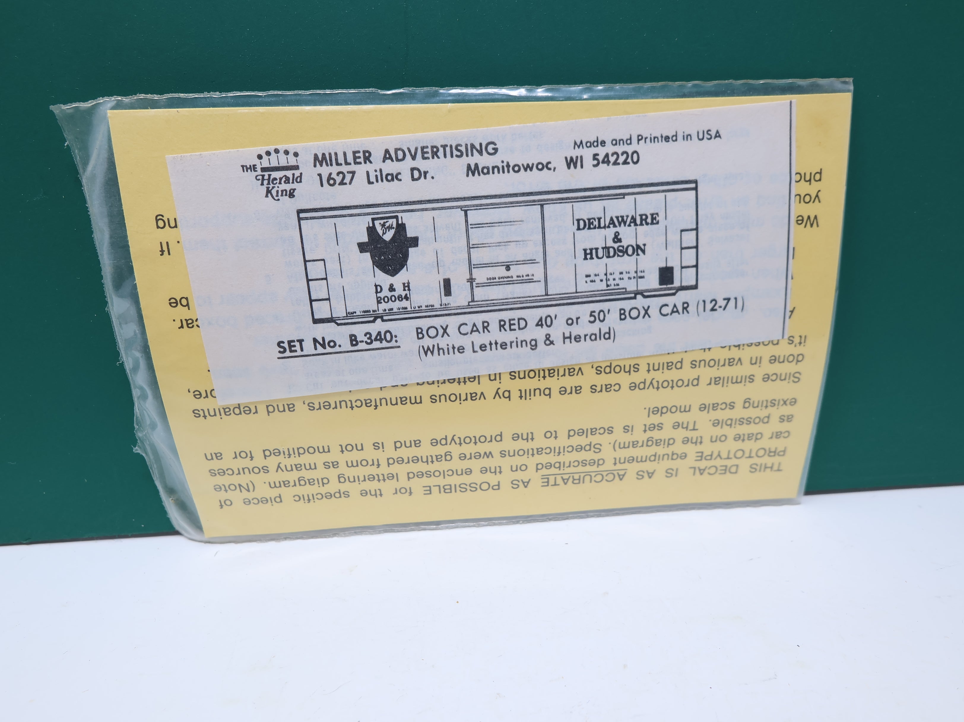 The Herald King B340 HO Scale D&H Box Car White Lettering & Herald Decals