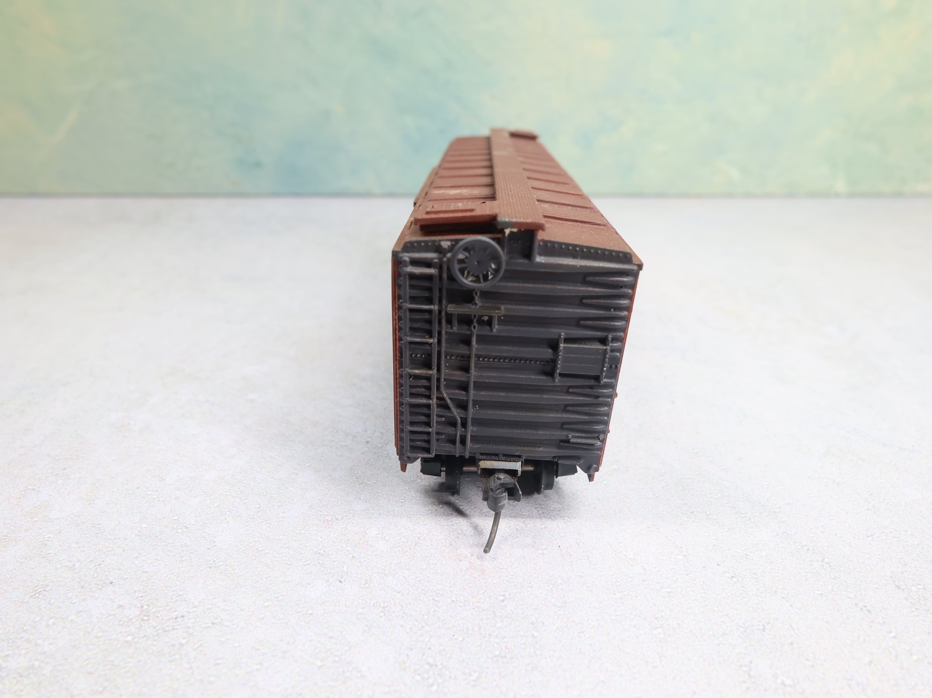 USED Athearn HO Scale 40' Wood Side Box Car Black River and Western BR&W #1644 Decal