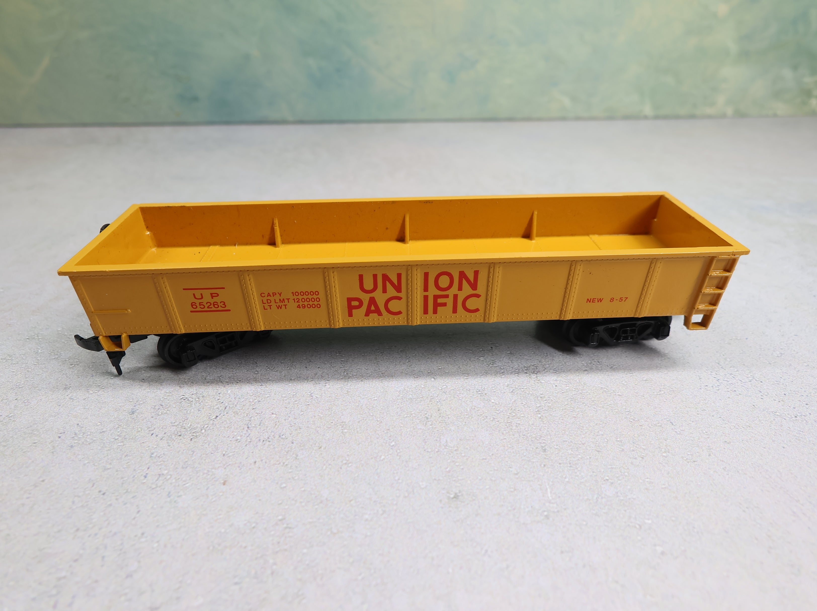 USED Bachmann HO Scale 40' Gondola Union Pacific UP #65263