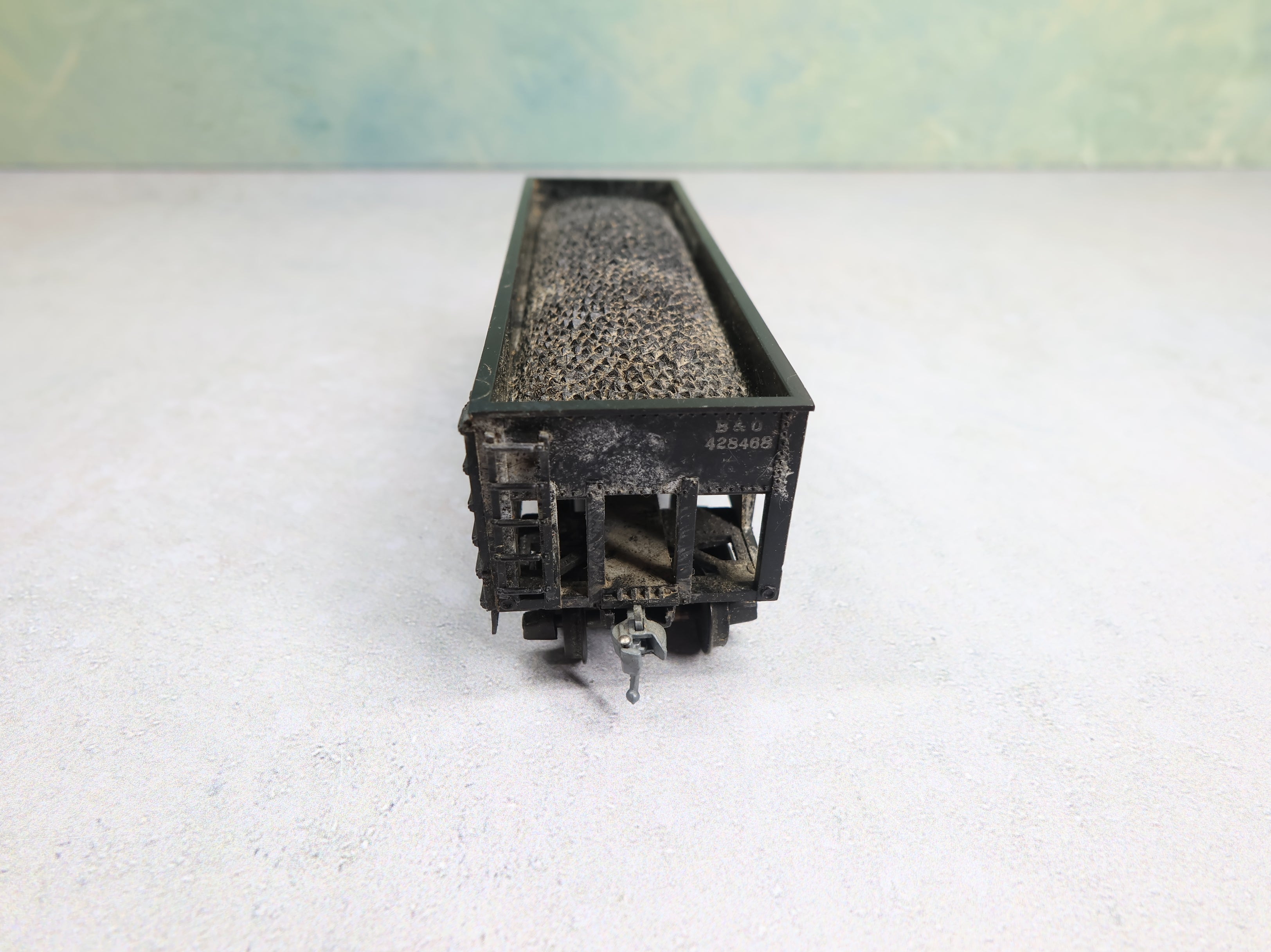 USED Varney HO Scale 2 Bay Hopper Undecorated Black w/ Coal Load