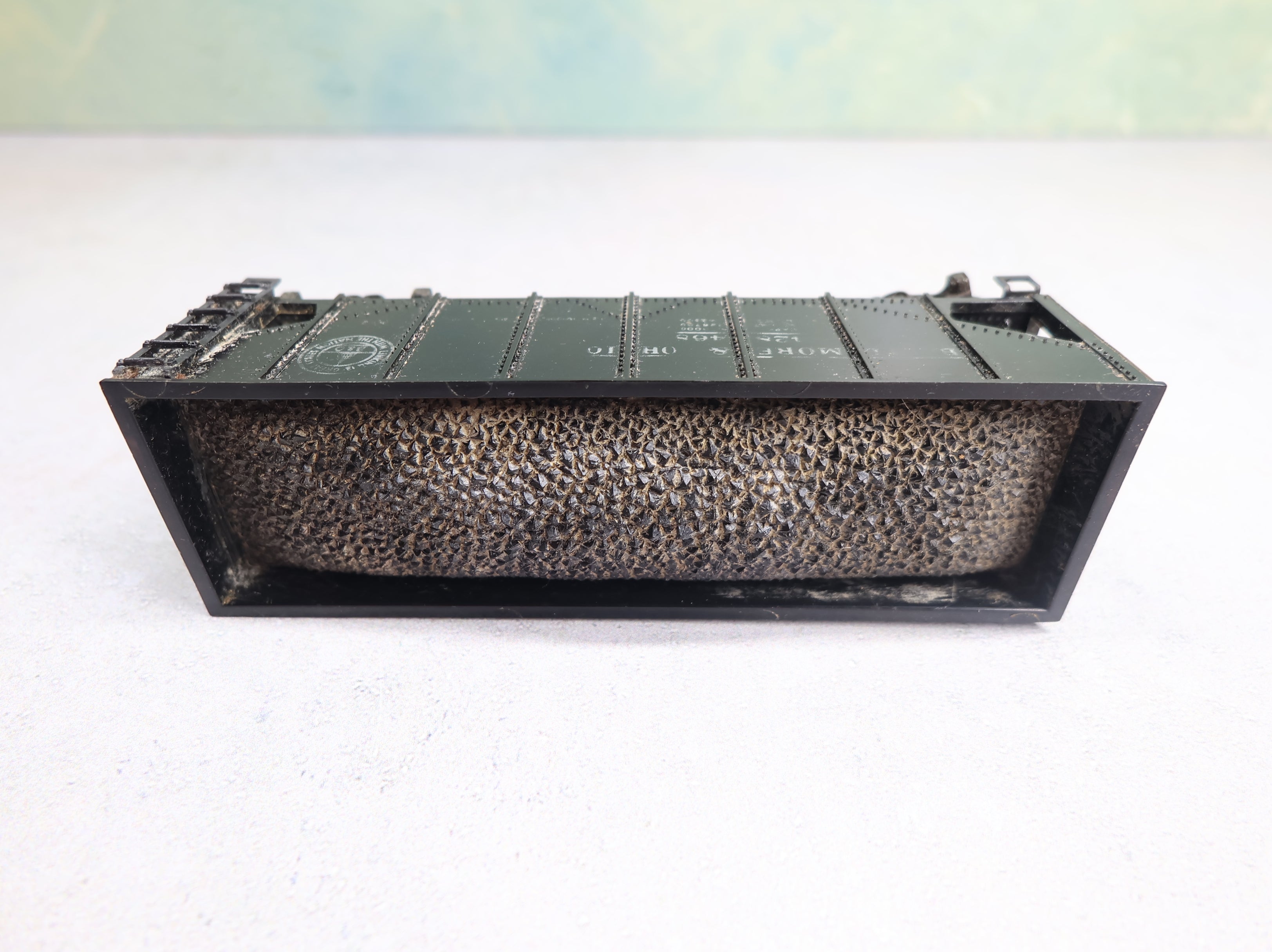 USED Varney HO Scale 2 Bay Hopper Undecorated Black w/ Coal Load