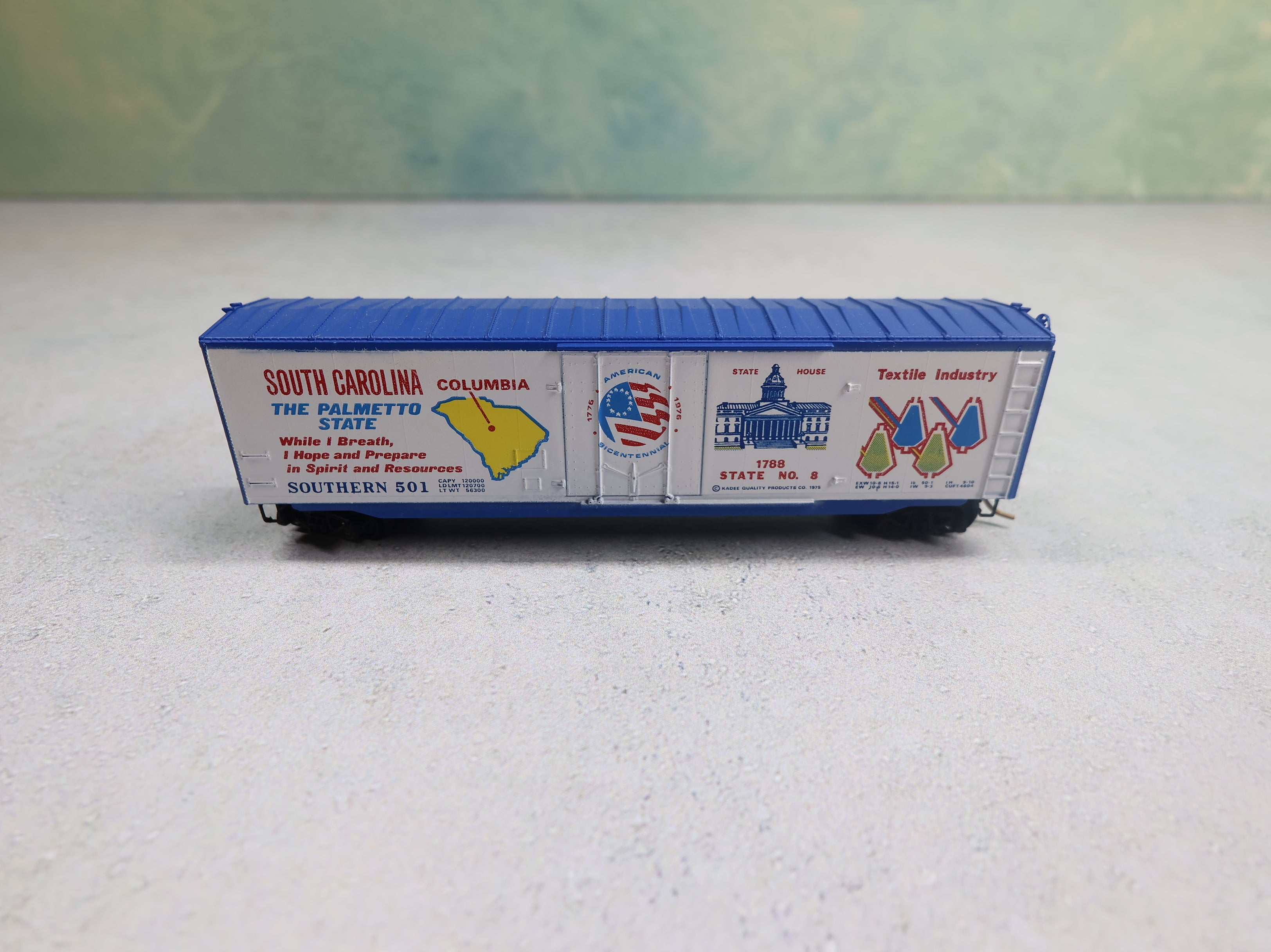 USED Micro-Trains 38110 N Scale 50' Box Car South Carolina State Car Southern #501 Knuckle Couplers