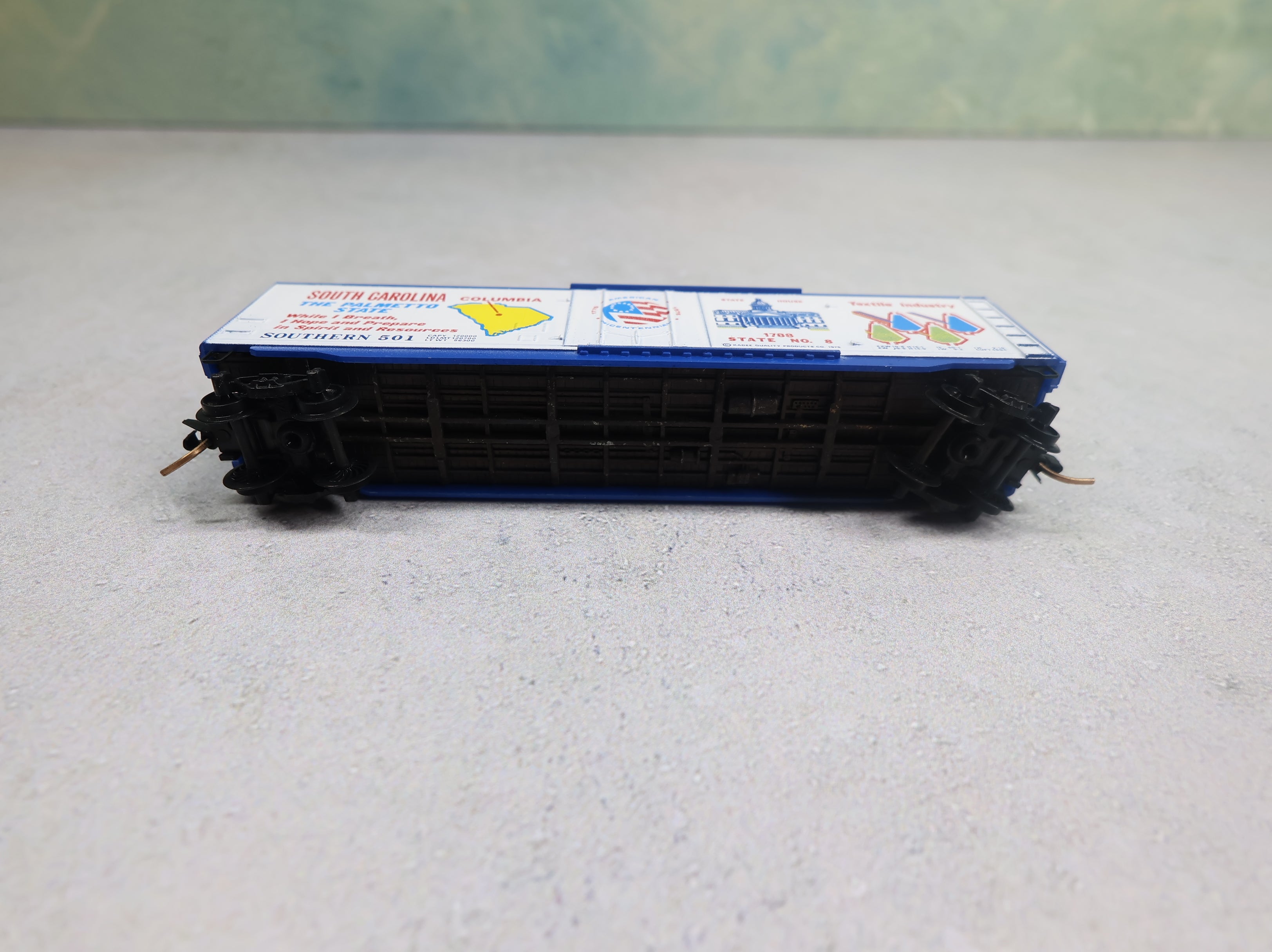 USED Micro-Trains 38110 N Scale 50' Box Car South Carolina State Car Southern #501 Knuckle Couplers