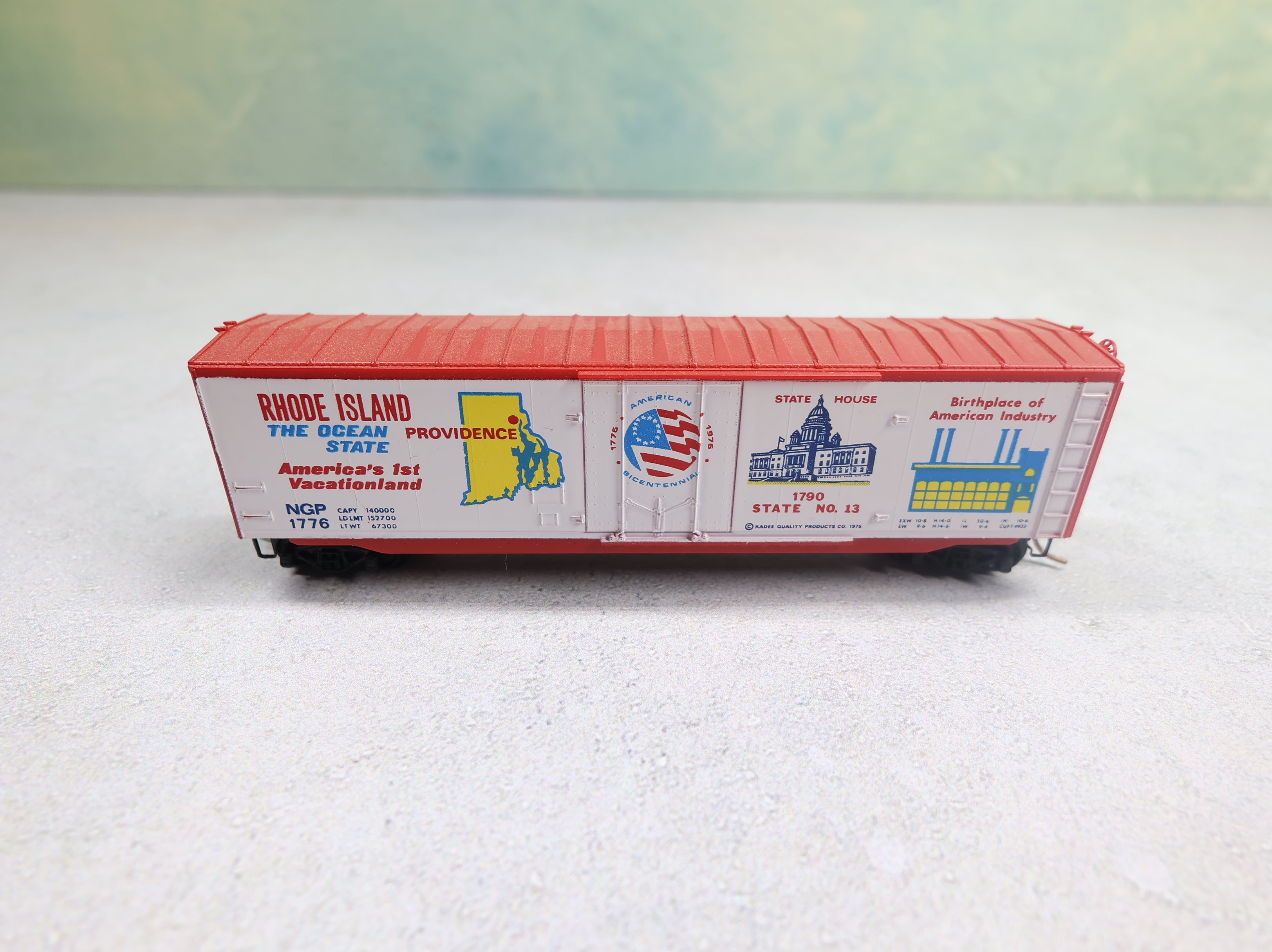USED Micro-Trains 38030 N Scale 50' Box Car Rhode Island State Car NGP #1776 Knuckle Couplers
