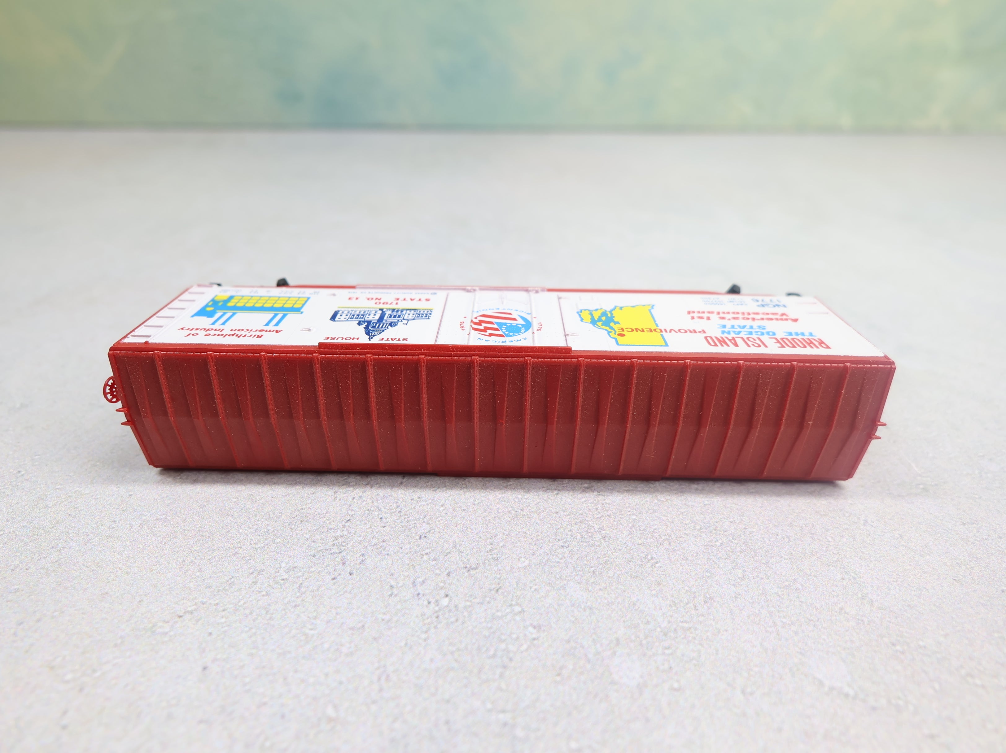 USED Micro-Trains 38030 N Scale 50' Box Car Rhode Island State Car NGP #1776 Knuckle Couplers