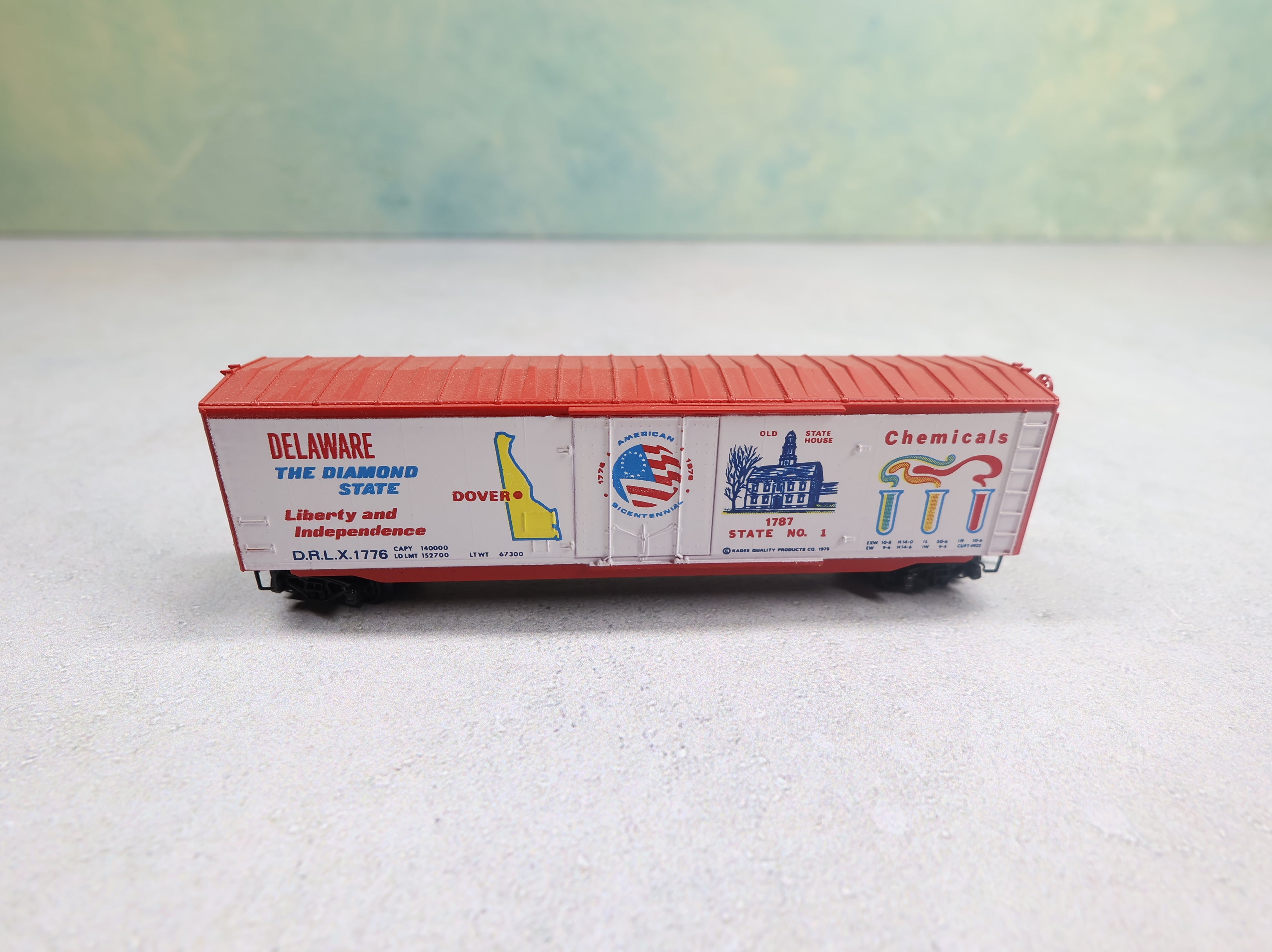 USED Micro-Trains 38071 N Scale 50' Box Car Delaware State Car DRLX #1776 Knuckle Couplers