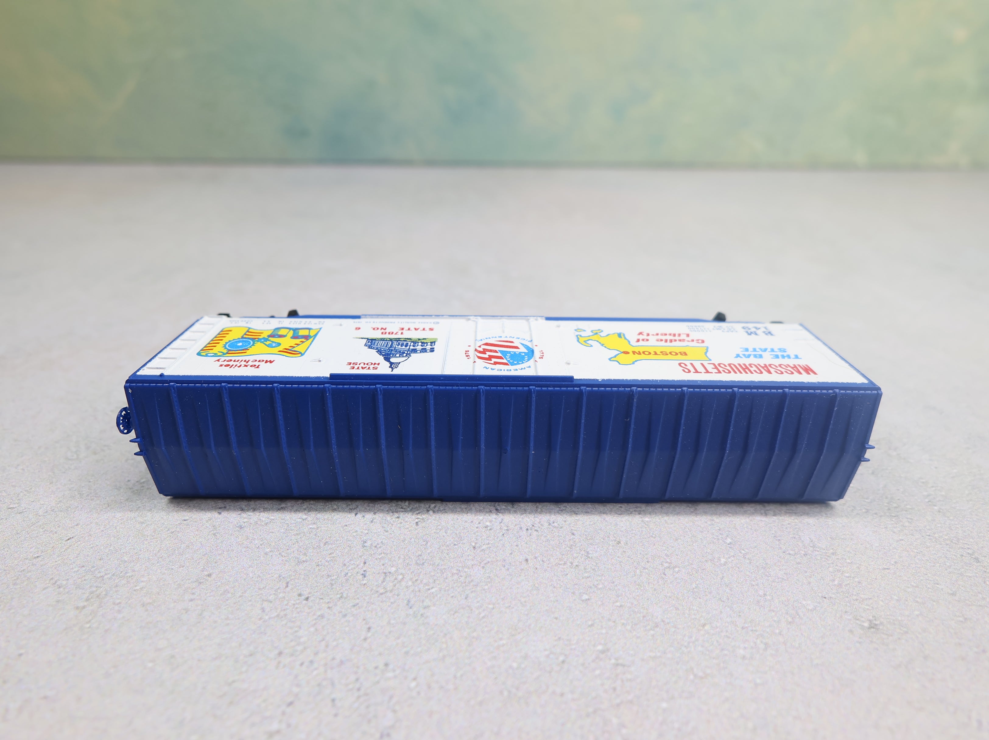 USED Micro-Trains 38010 N Scale 50' Box Car Massachusetts State Car BM #149 Knuckle Couplers