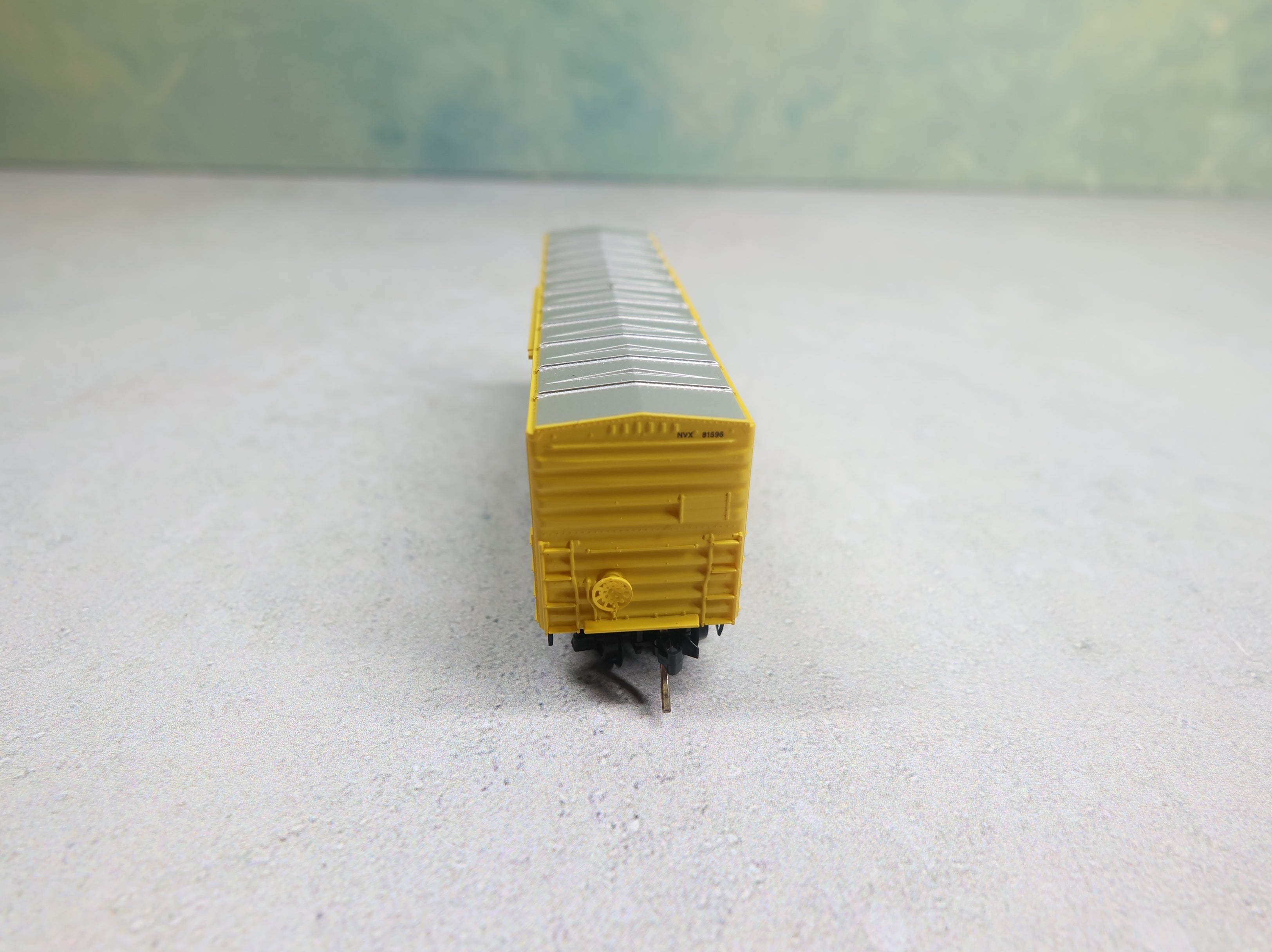 USED Micro-Trains N Scale N Scale East Convention Box Car Virginia is for Lovers NVX #81596 Knuckle Couplers 1996