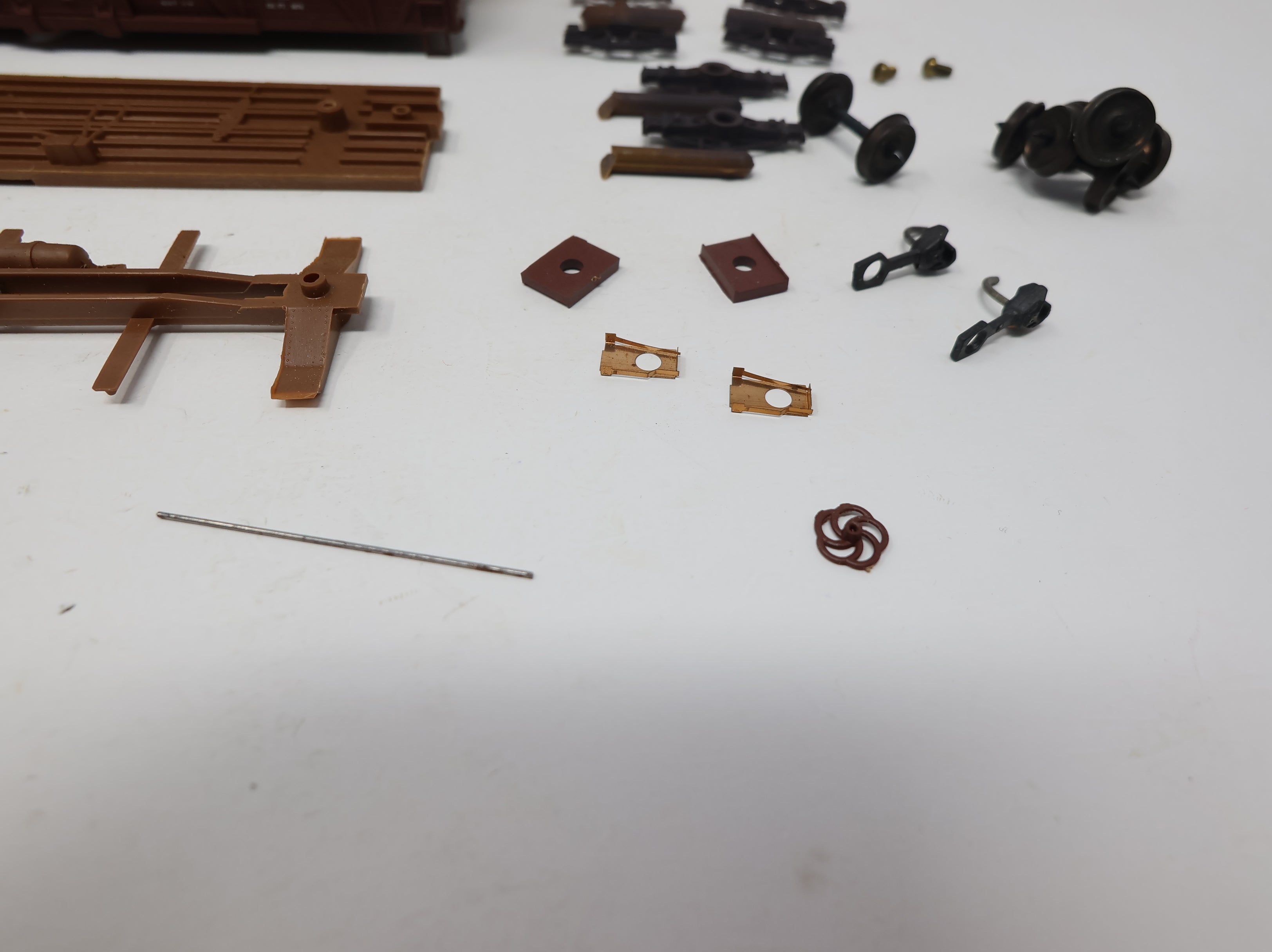 USED Walthers 932-2152 HO Scale 40' SS Wooden Box Car Wood Ends MKT #77509 KIT