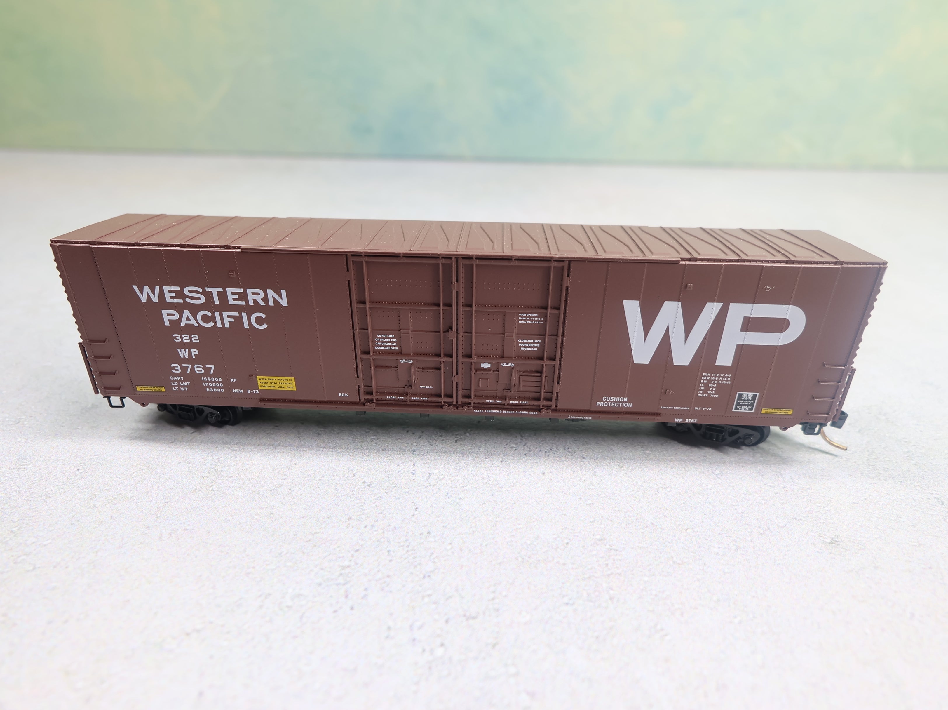 USED Micro-Trains 102050 N Scale 60' Box Car Excess Height Double Plug Doors Rivet Sides Western Pacific WP #3767 Knuckle Couplers
