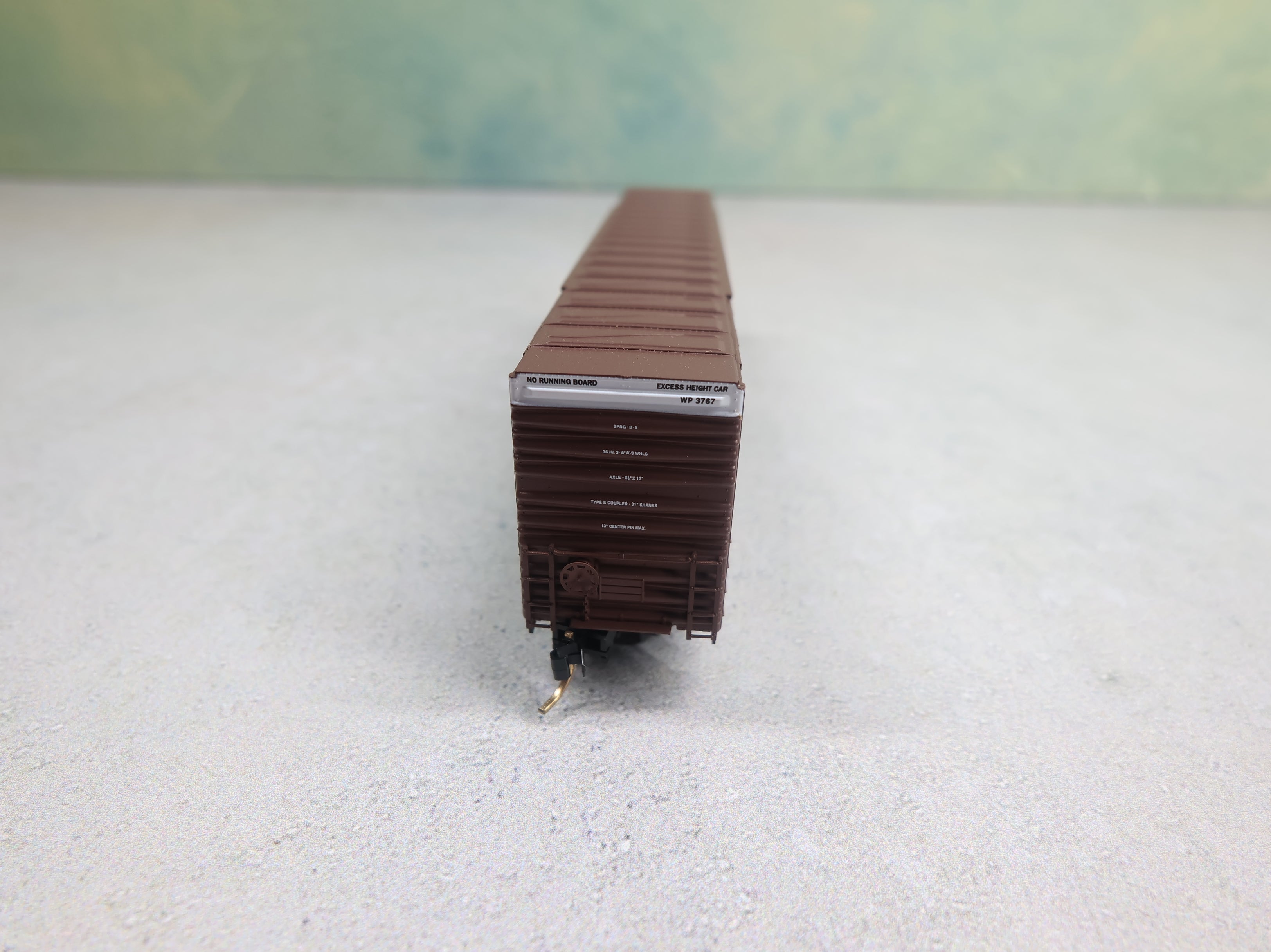 USED Micro-Trains 102050 N Scale 60' Box Car Excess Height Double Plug Doors Rivet Sides Western Pacific WP #3767 Knuckle Couplers