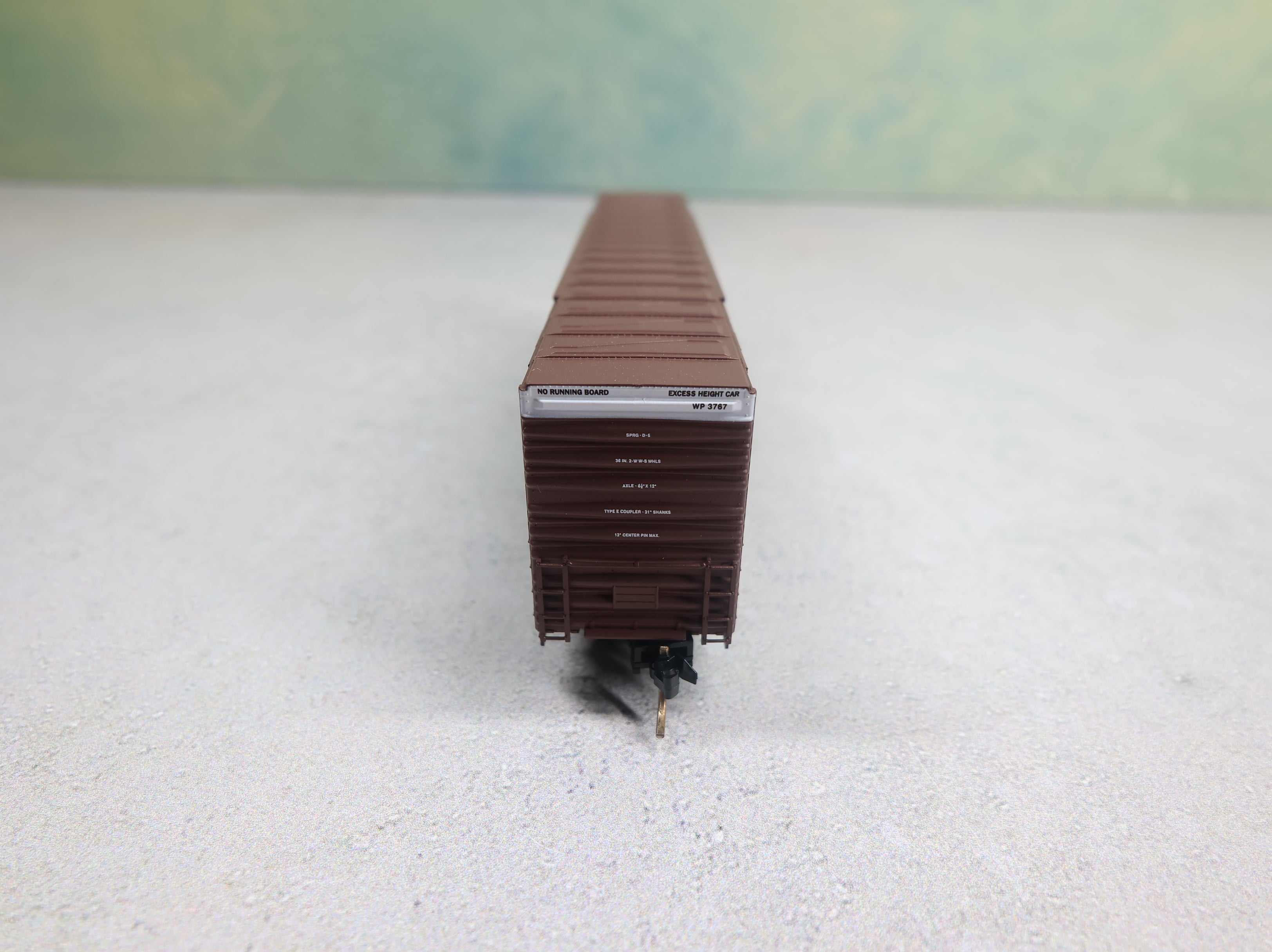 USED Micro-Trains 102050 N Scale 60' Box Car Excess Height Double Plug Doors Rivet Sides Western Pacific WP #3767 Knuckle Couplers