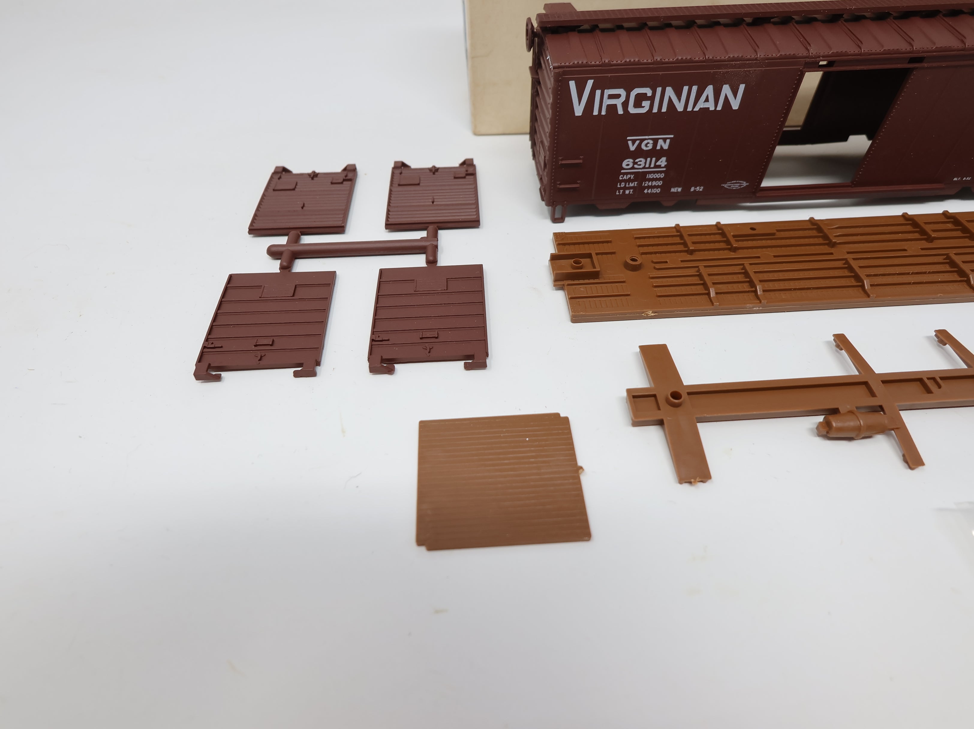USED Walthers 932-3709 HO Scale 40' PS1 Box Car Virginian VGN #63114 KIT