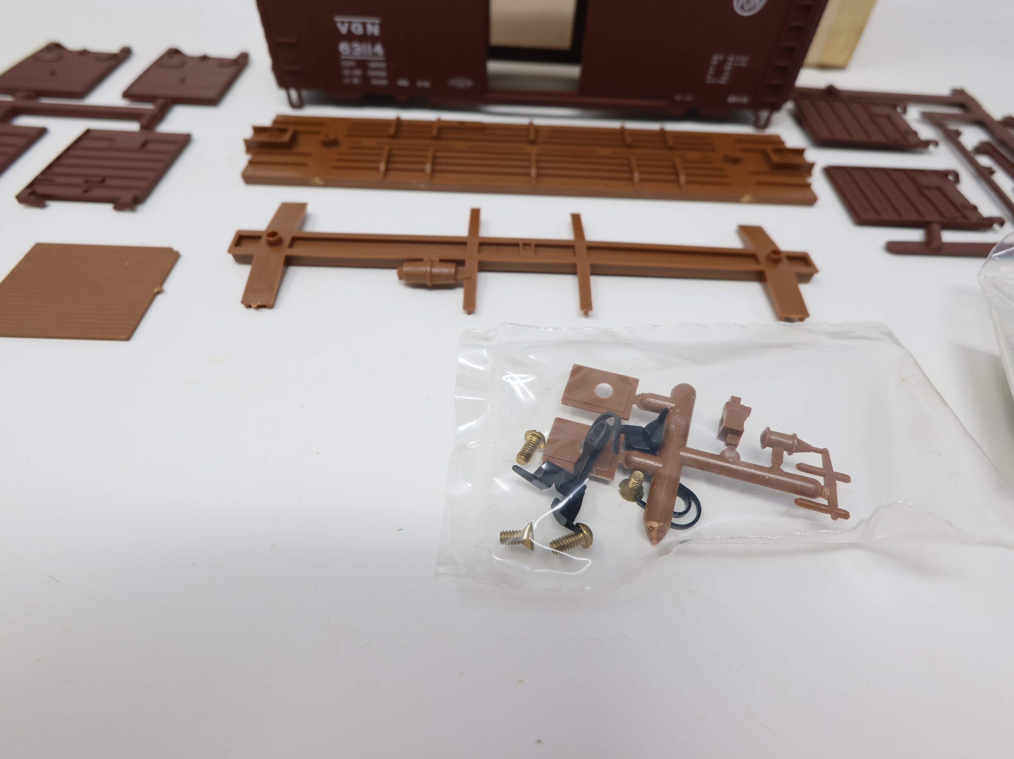 USED Walthers 932-3709 HO Scale 40' PS1 Box Car Virginian VGN #63114 KIT