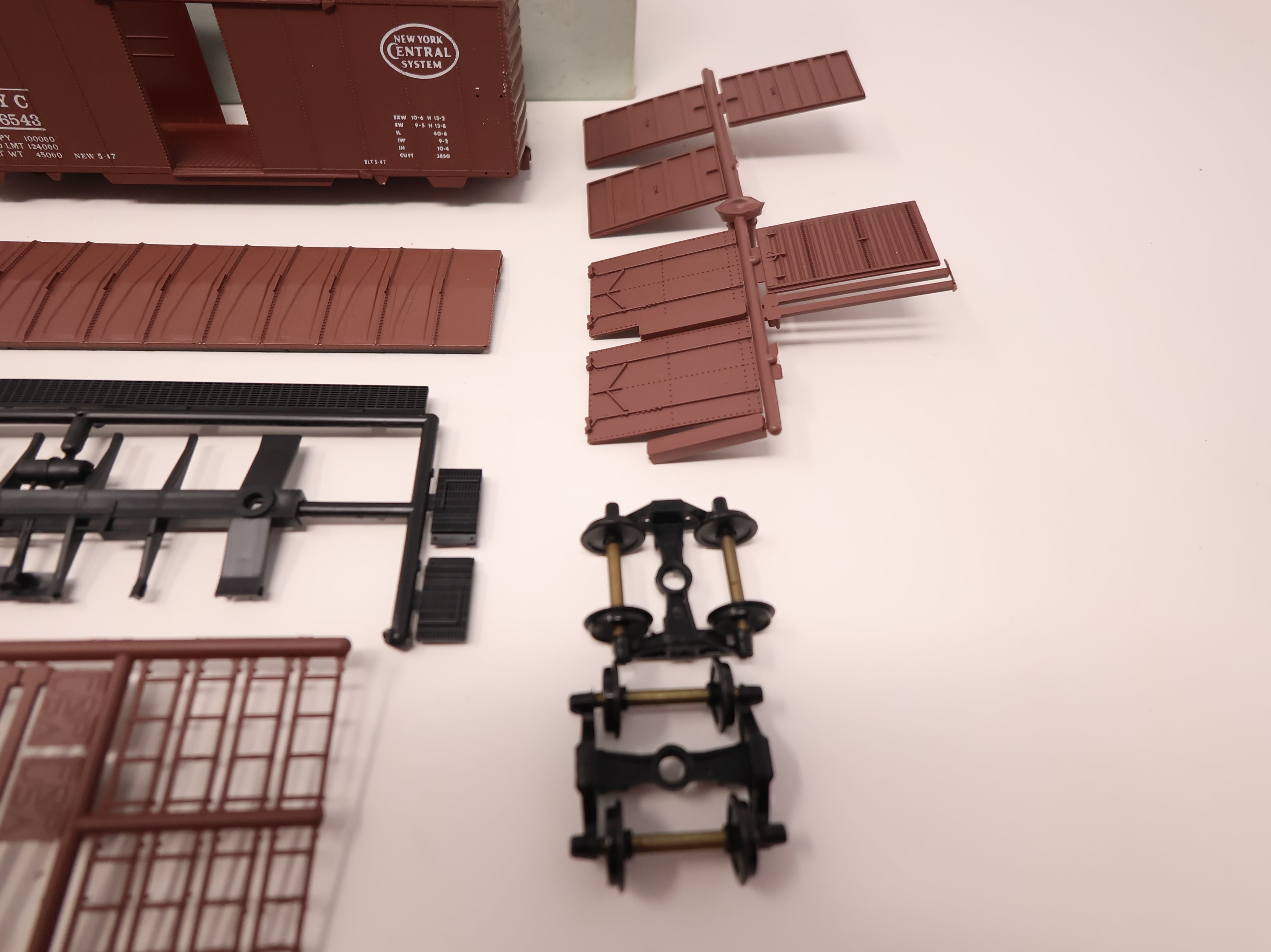 USED Front Range Products 4087 HO Scale 40' ACF Rivet Side Box Car New York Central NYC #166543 KIT