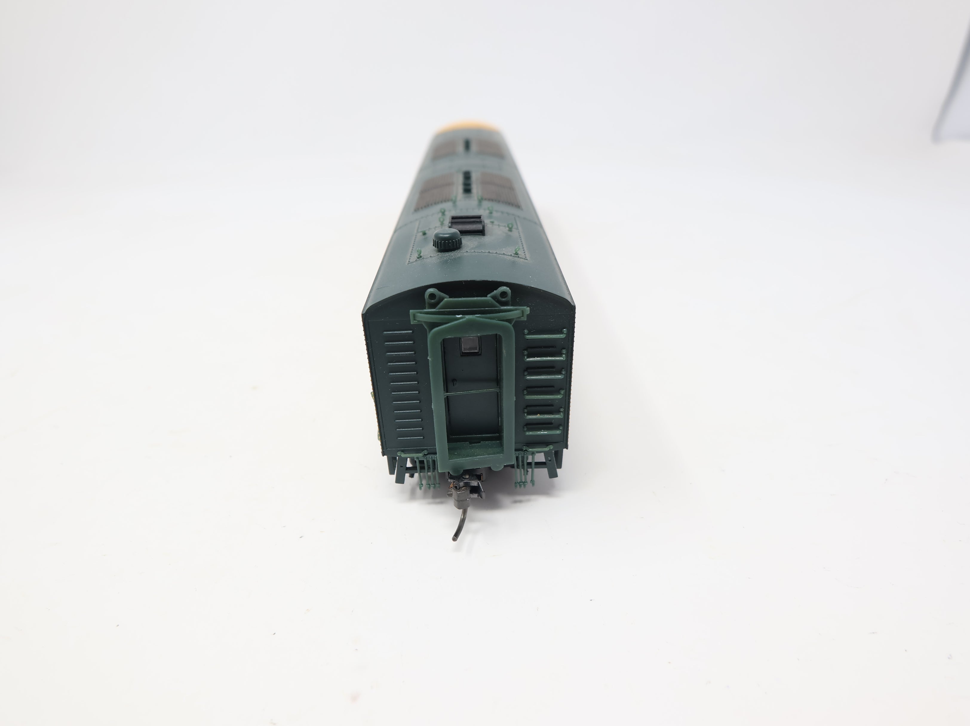 USED Life-Like HO Scale Proto 2000 E7 Diesel Locomotive Chicago & North Western #5009A DC