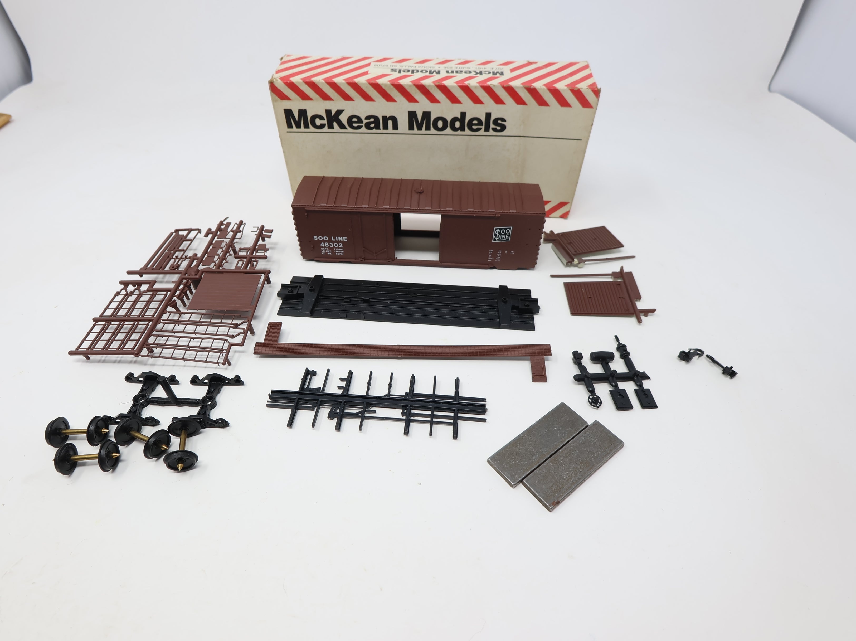 USED McKean HO Scale 40' DD Box Car SOO Line #48302 KIT