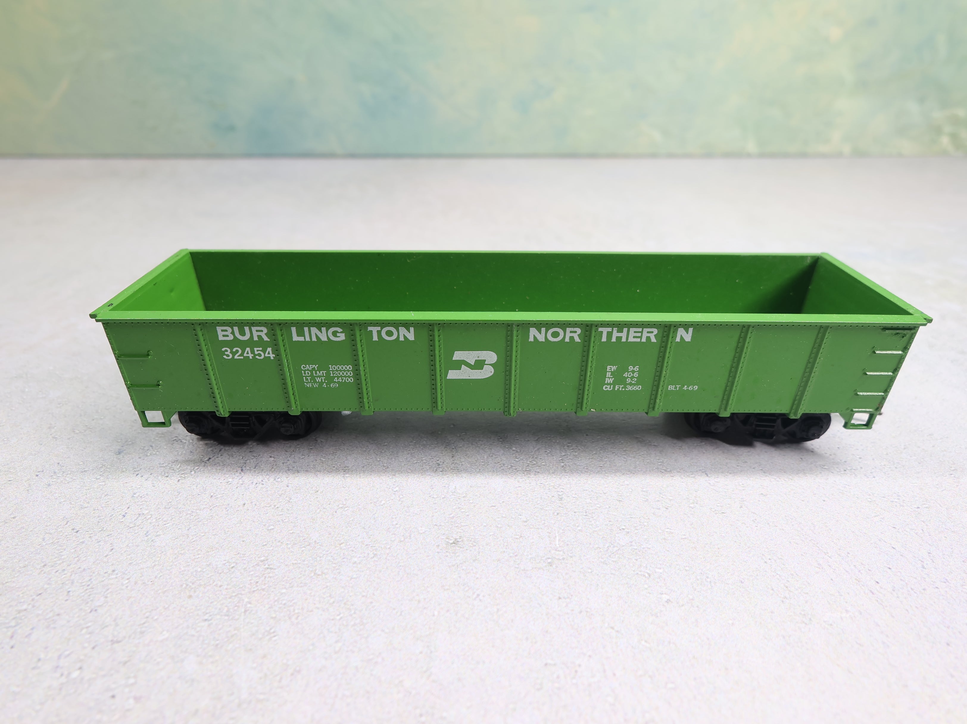 USED Roundhouse HO Scale 40' Gondola Burlington Northern BN #32454