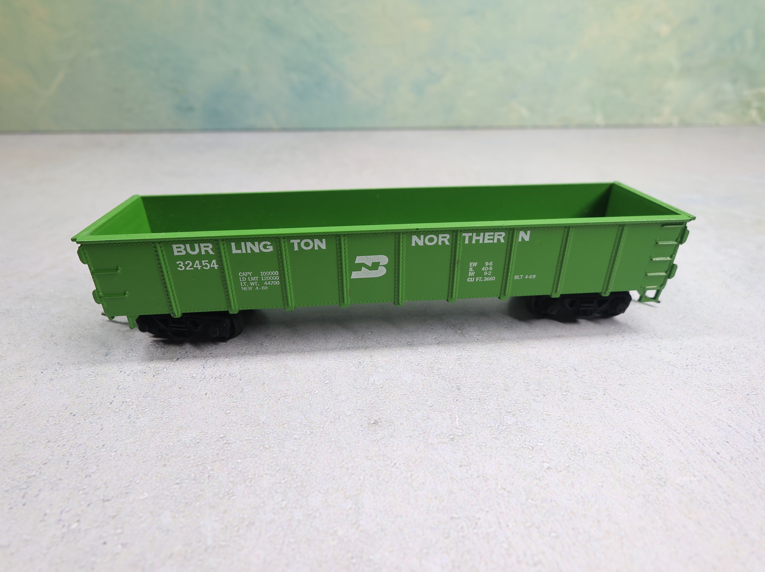 USED Roundhouse HO Scale 40' Gondola Burlington Northern BN #32454
