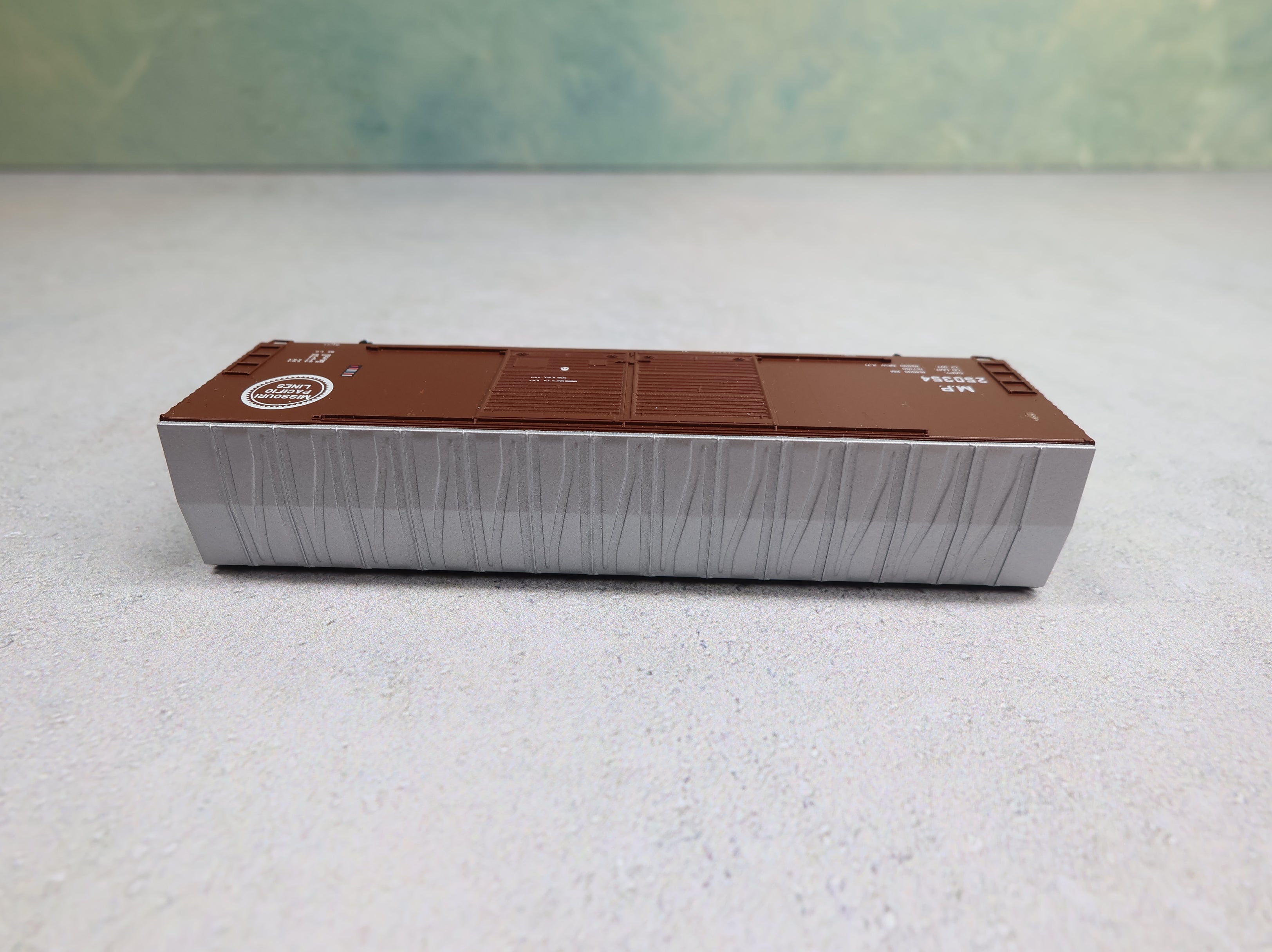 USED EXACTRAIL EN-50811-1 N Scale Gunderson 5200 Box Car Missouri Pacific MP #250354