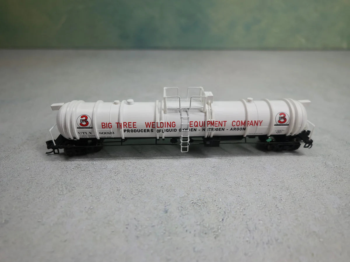 USED Broadway Limited 3729 N Scale Cryogenic Tank Car Big Three Industries UTLX #80023