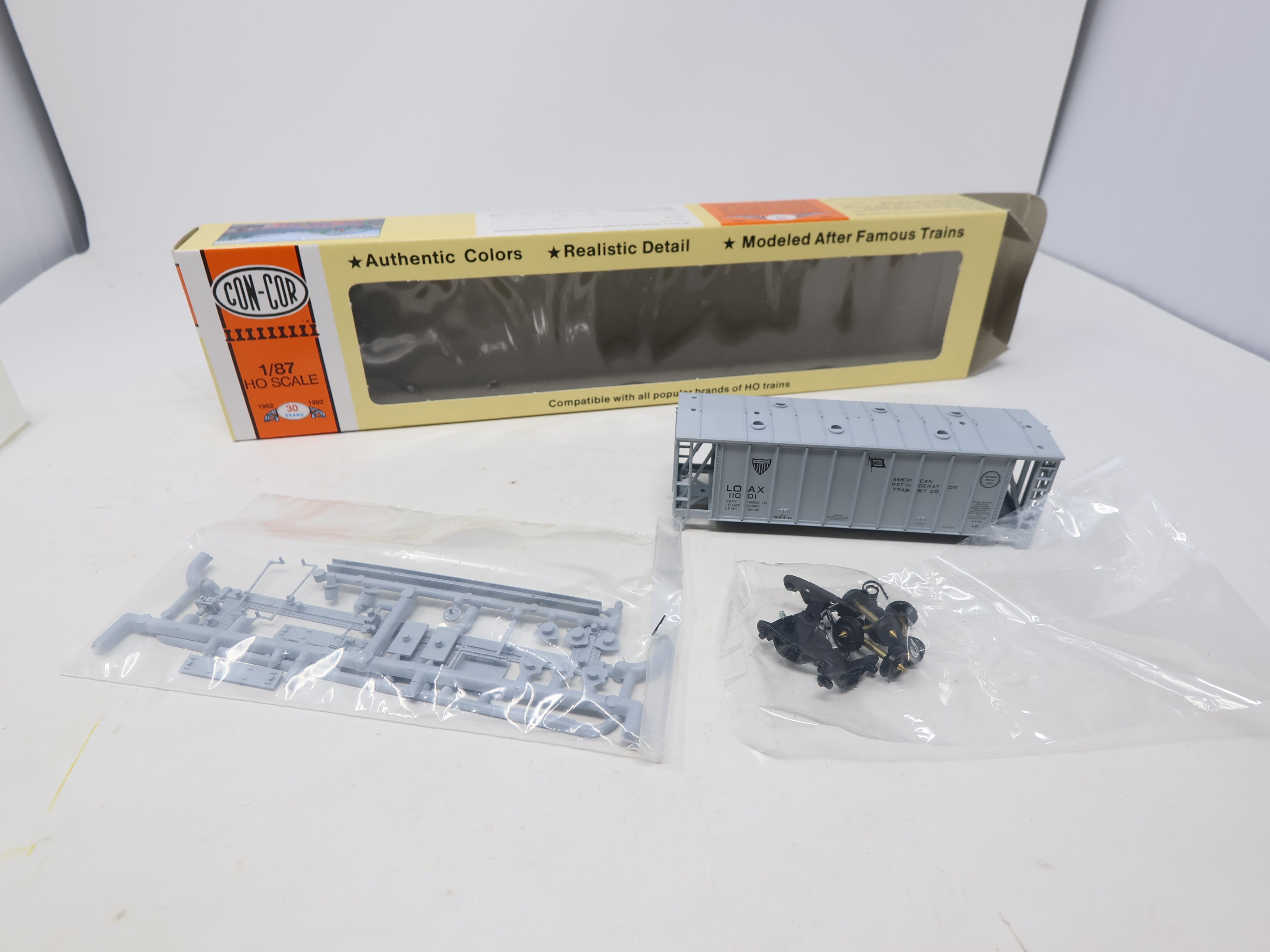 Con-Cor HO Scale, Airslide Hopper, American Refrigerator Transit LOAX #11001, MO PAC Historical Society (KIT)